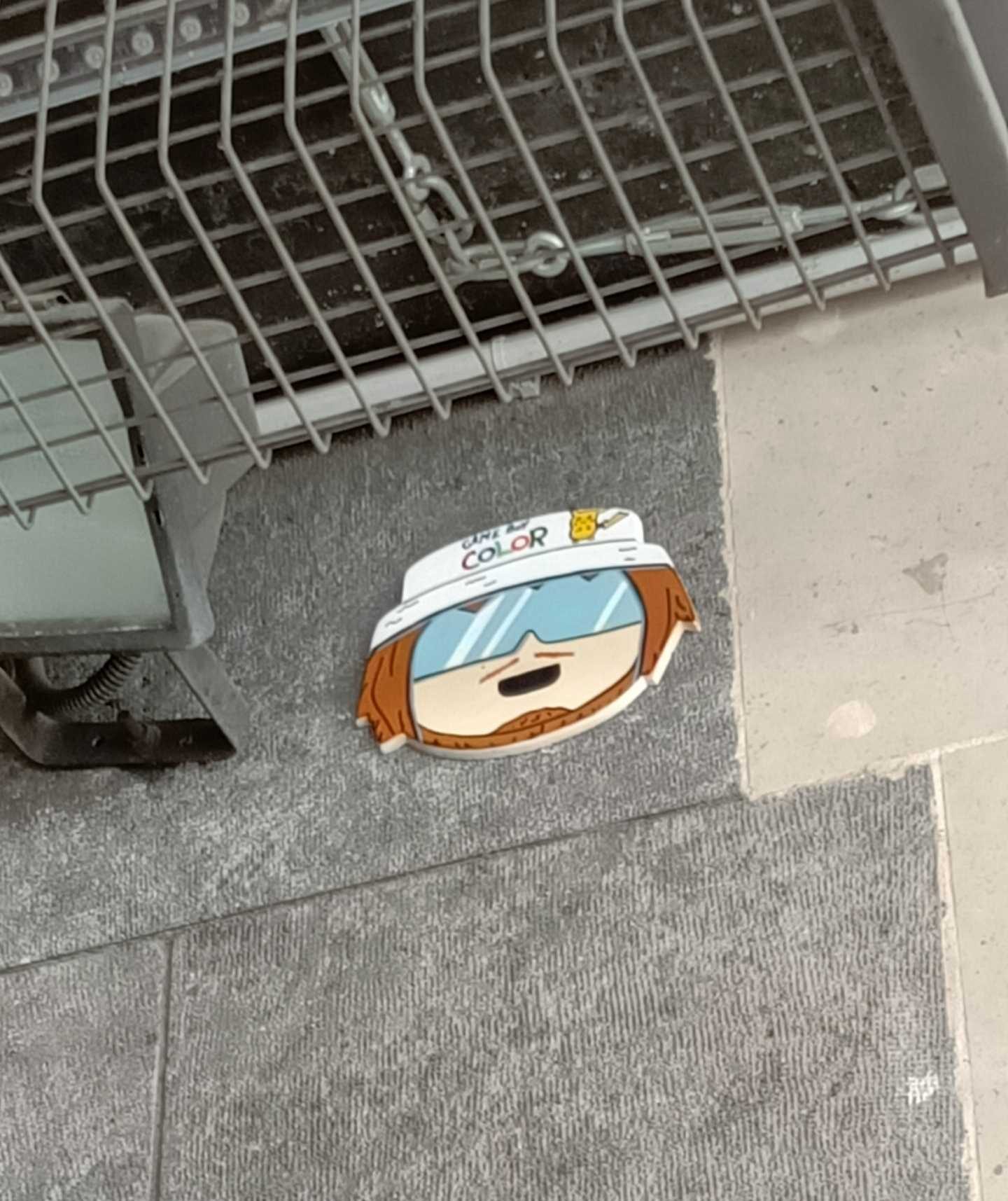 Make Color Sticker on the Pavement — Street art by Fast Freak in Paris