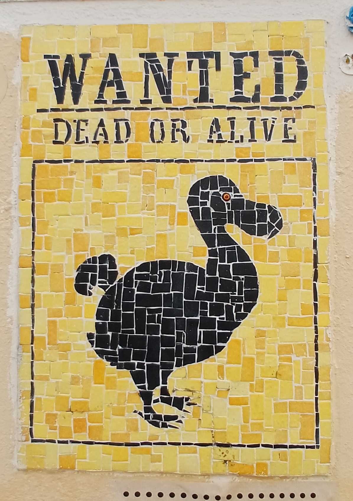 Wanted dead or alive : Dodo — Street art à Paris