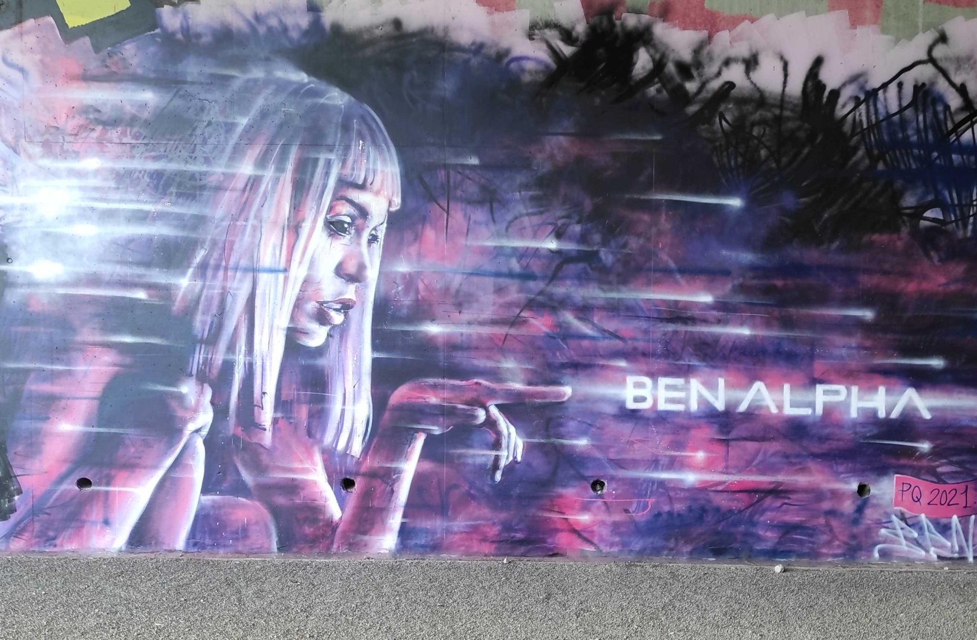 Hyperrealistic Female Portrait — Street art by Ben Alpha in Angers