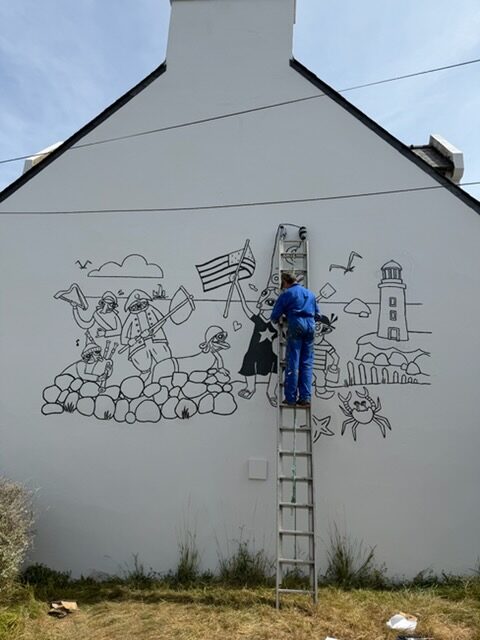 Ar Frankiz o reoliañ ar bobl, Liberty Leading the People — Street art by Frob in Crozon