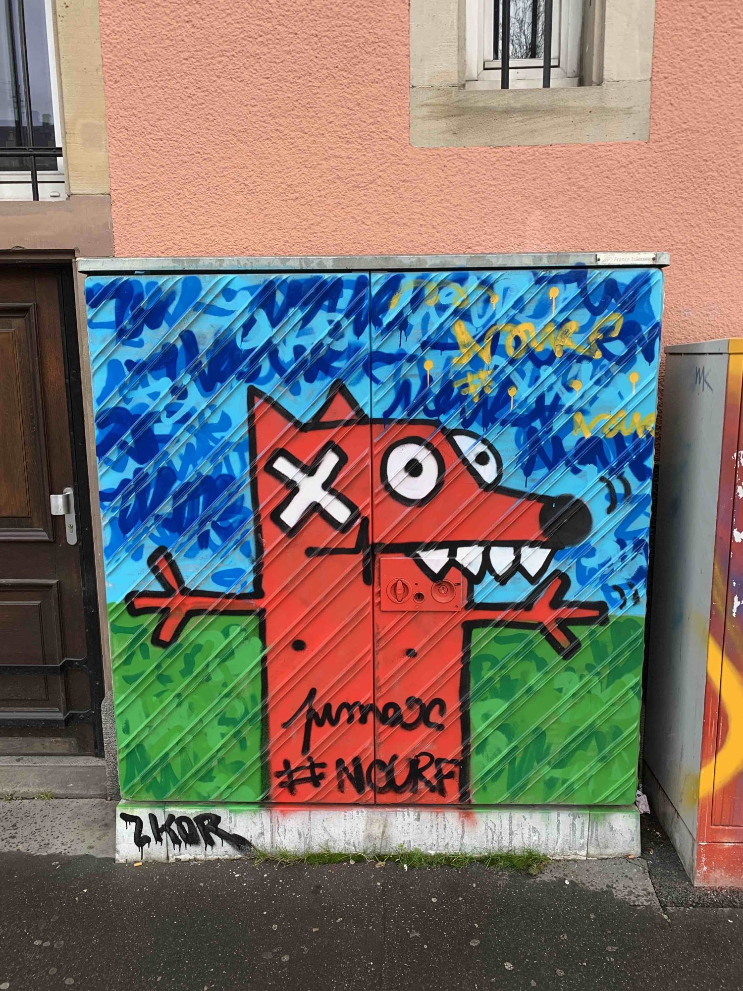 Toutou - graffiti de chien à Strasbourg — Street art à Strasbourg