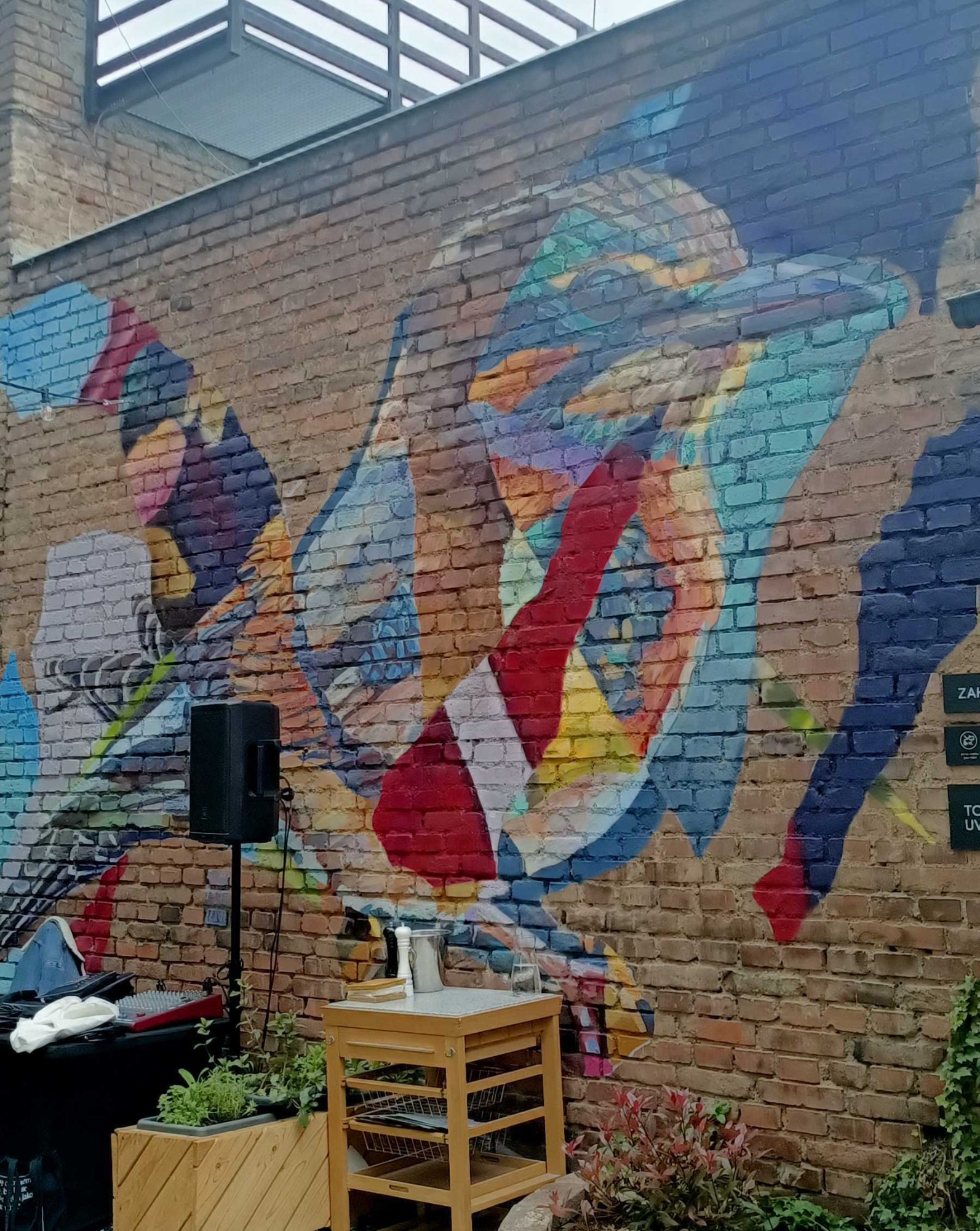 Multicolor Abstraction on Brick — Street art by Vincent Chignier in Prague