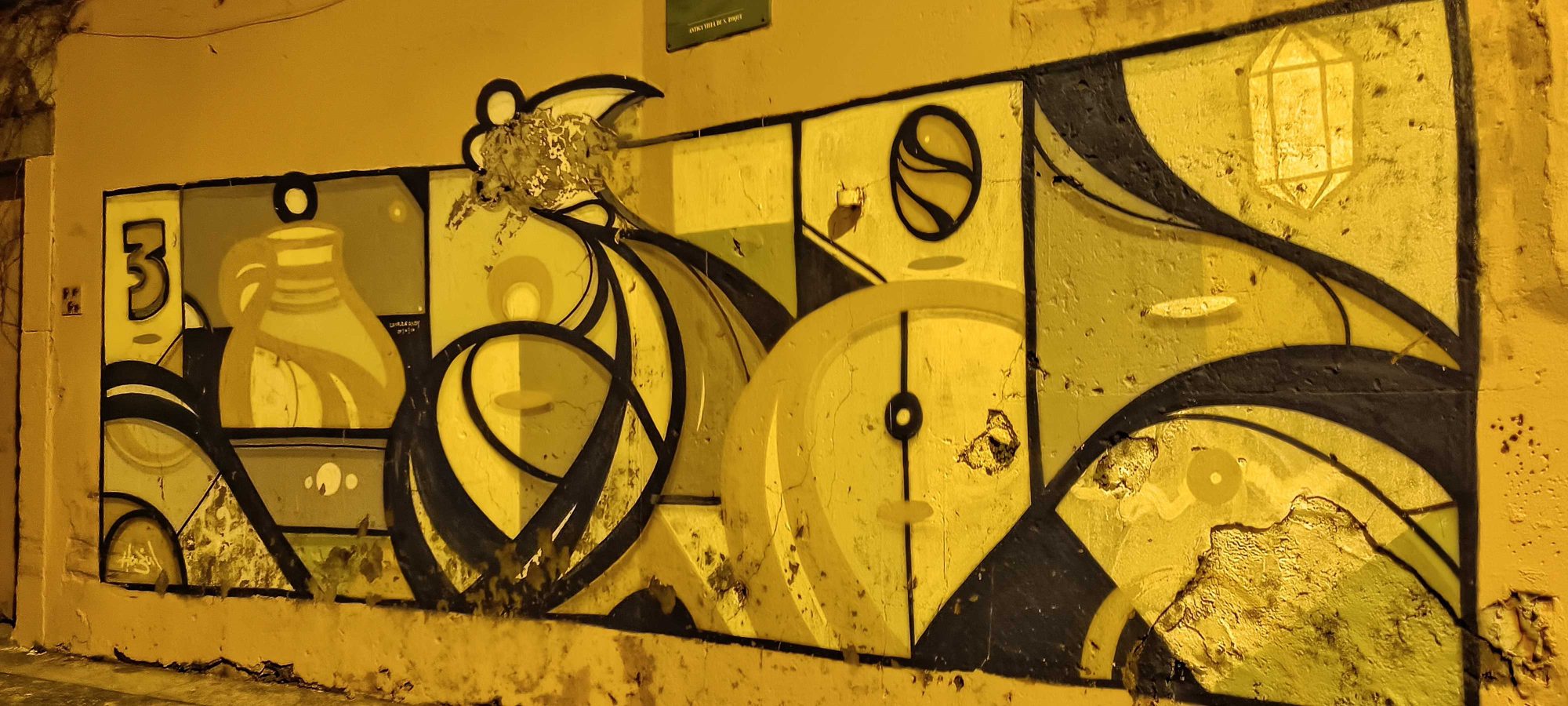 Oiseaux et formes nocturnes par Hazul — Street art de Hazul à Porto