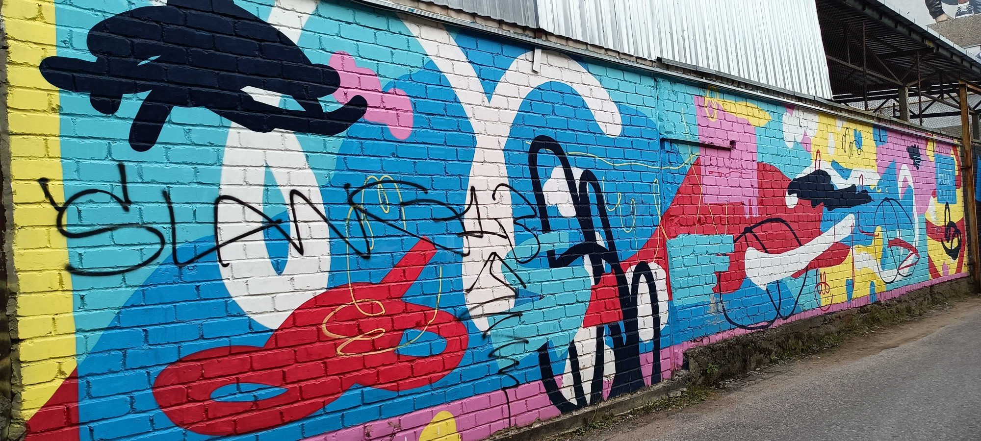 Boicut's Flat Colour Wall — Street art by Boicut in Vilnius