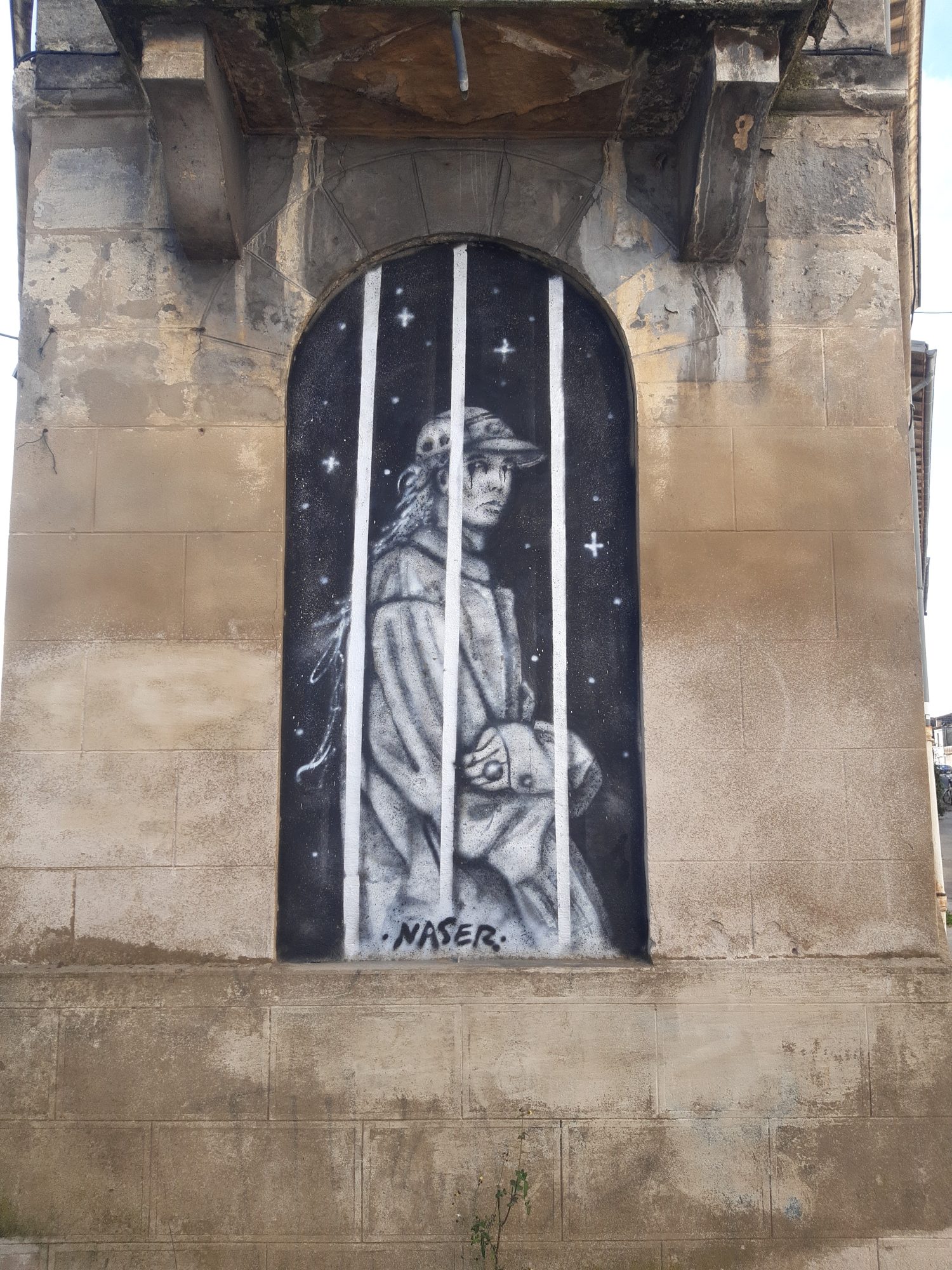 Saint et architecture — Street art à Bordeaux