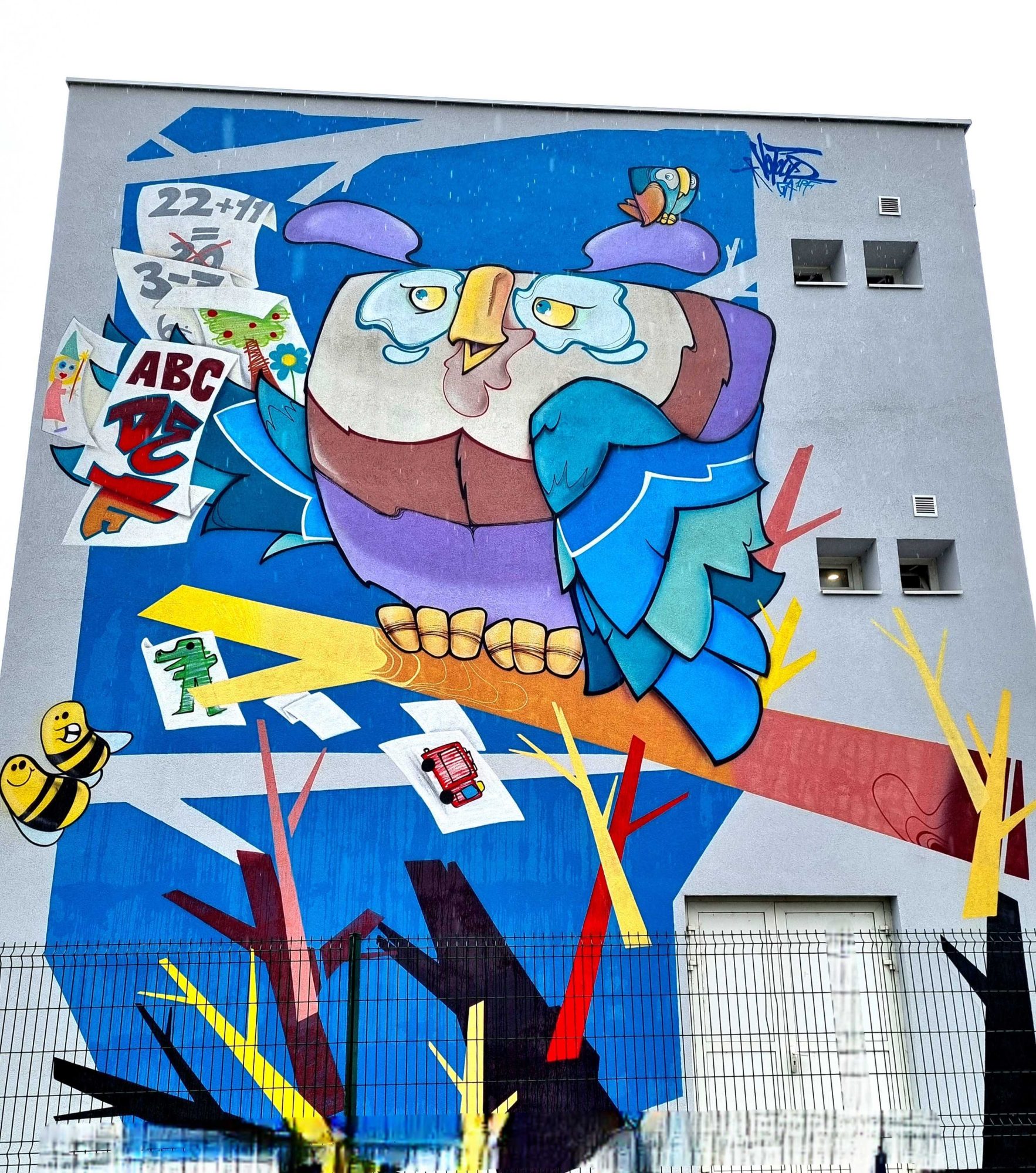 Le hibou savant — Street art de Votour à Le Pont-de-Claix