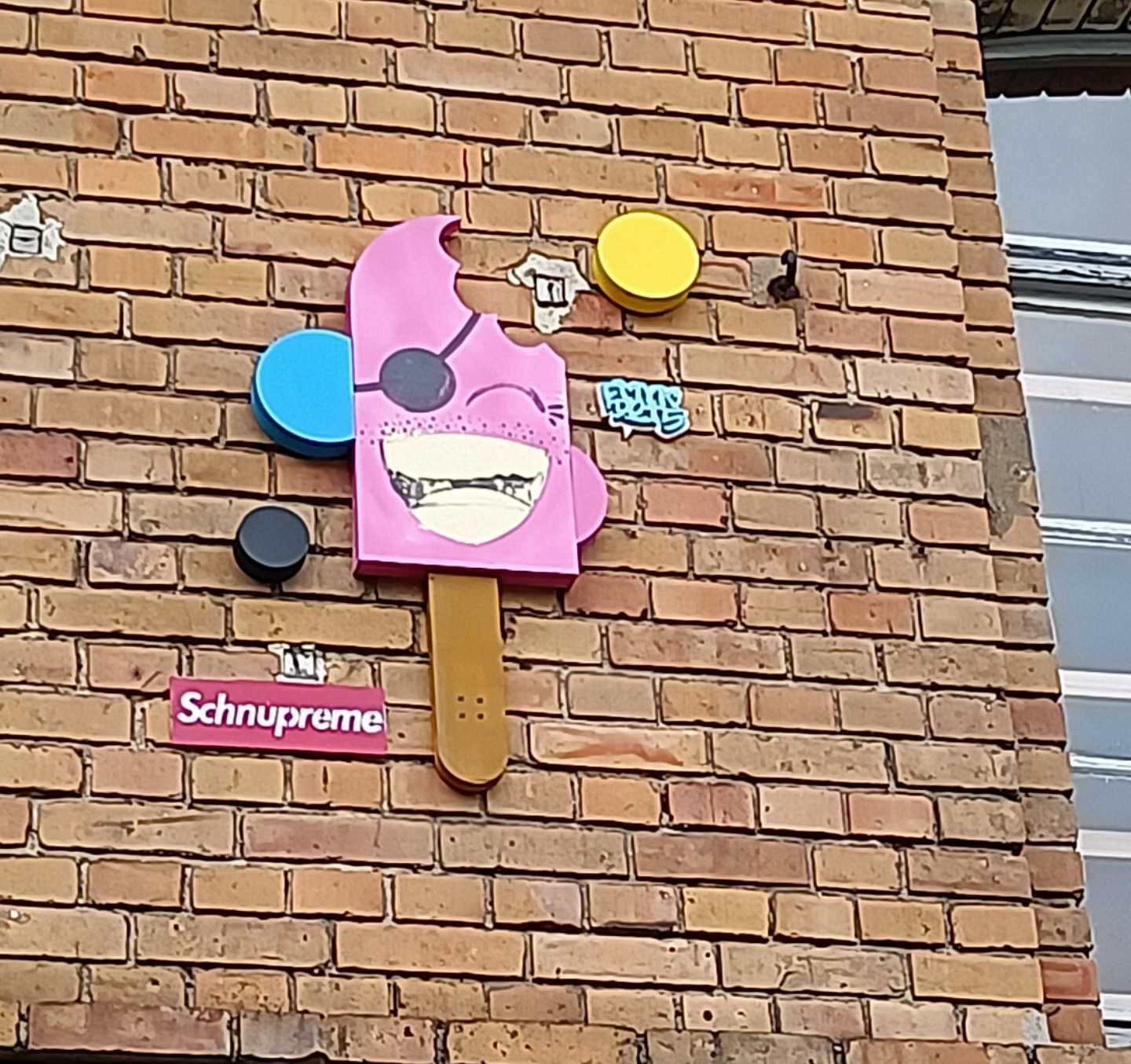 CMYK Sculpted Ice Cream by OKSE 126 — Street art by OKSE 126 (CMYK Dots) in Berlin