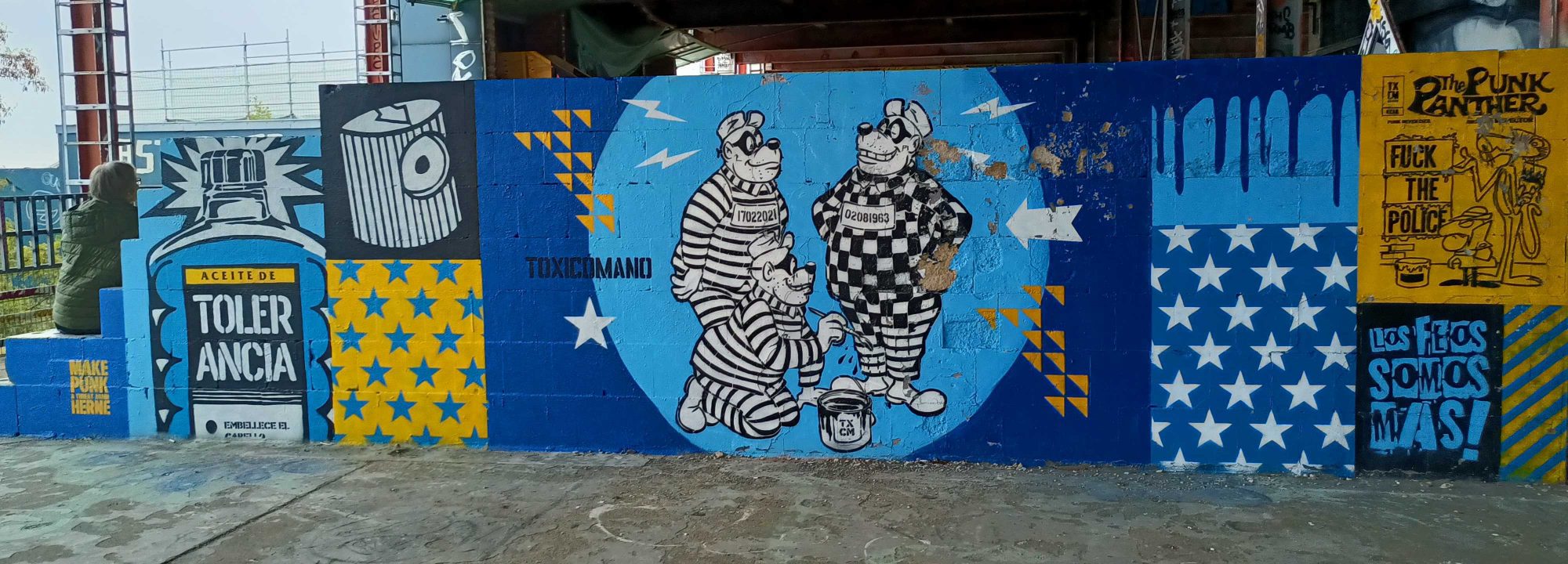 Tolérance et résistance par Toxicómano Callejero — Street art de Toxicómano Callejero à Berlin