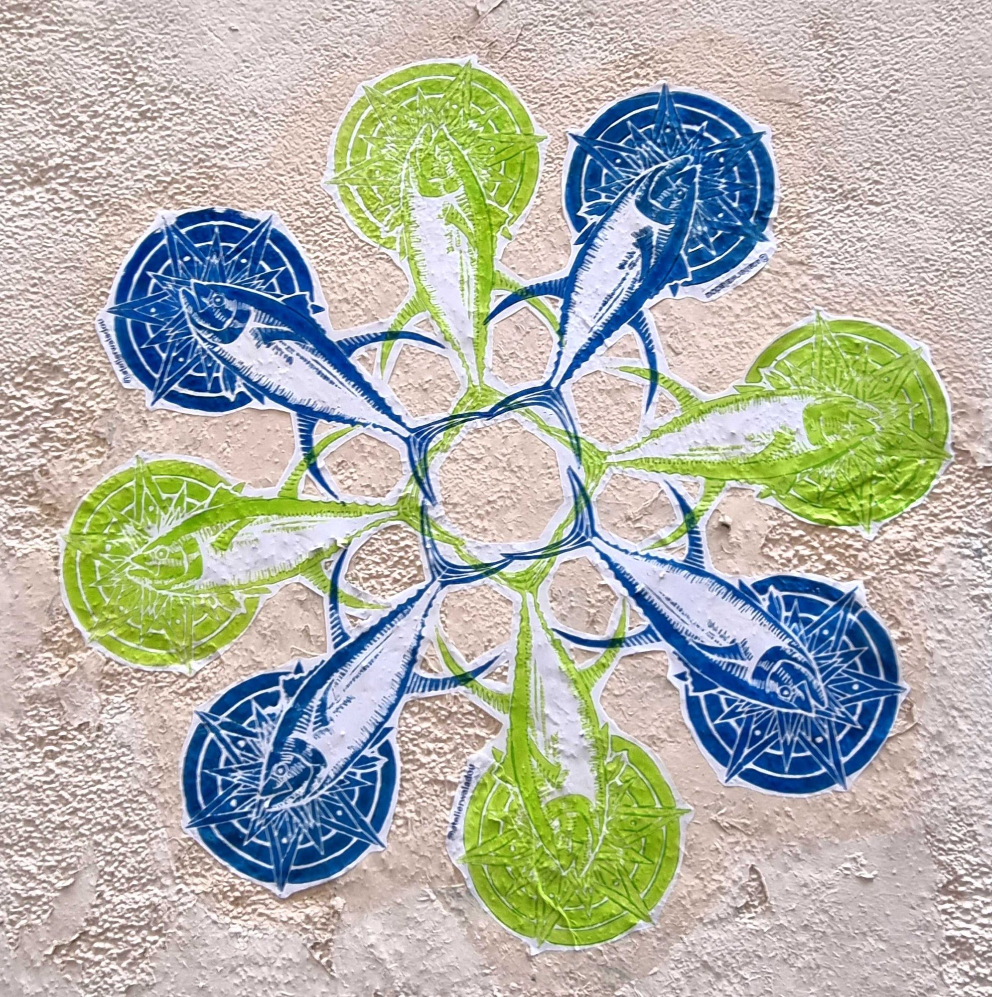 Mandala de poissons en vert et bleu — Street art à Clermont-Ferrand
