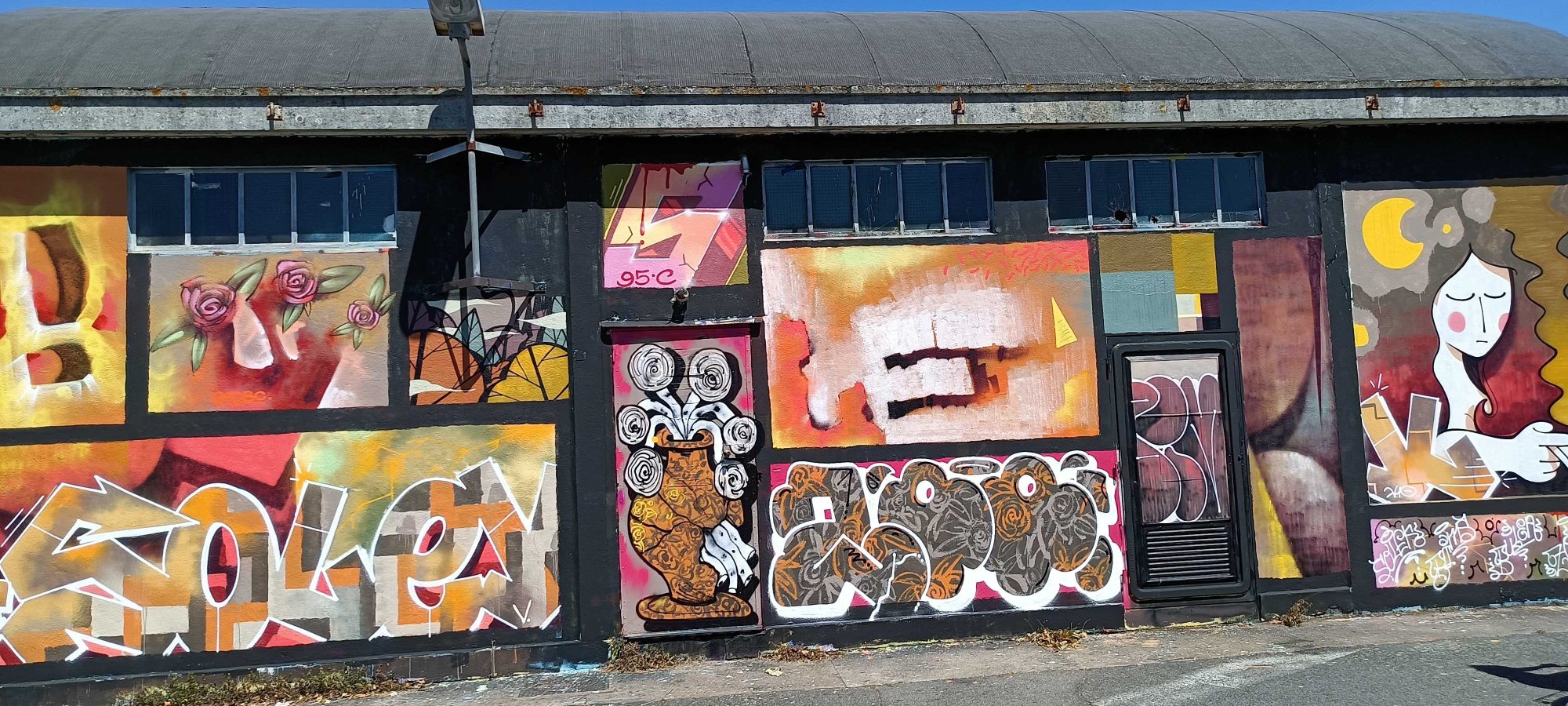 Multicolor mural composition — Street art in Nantes