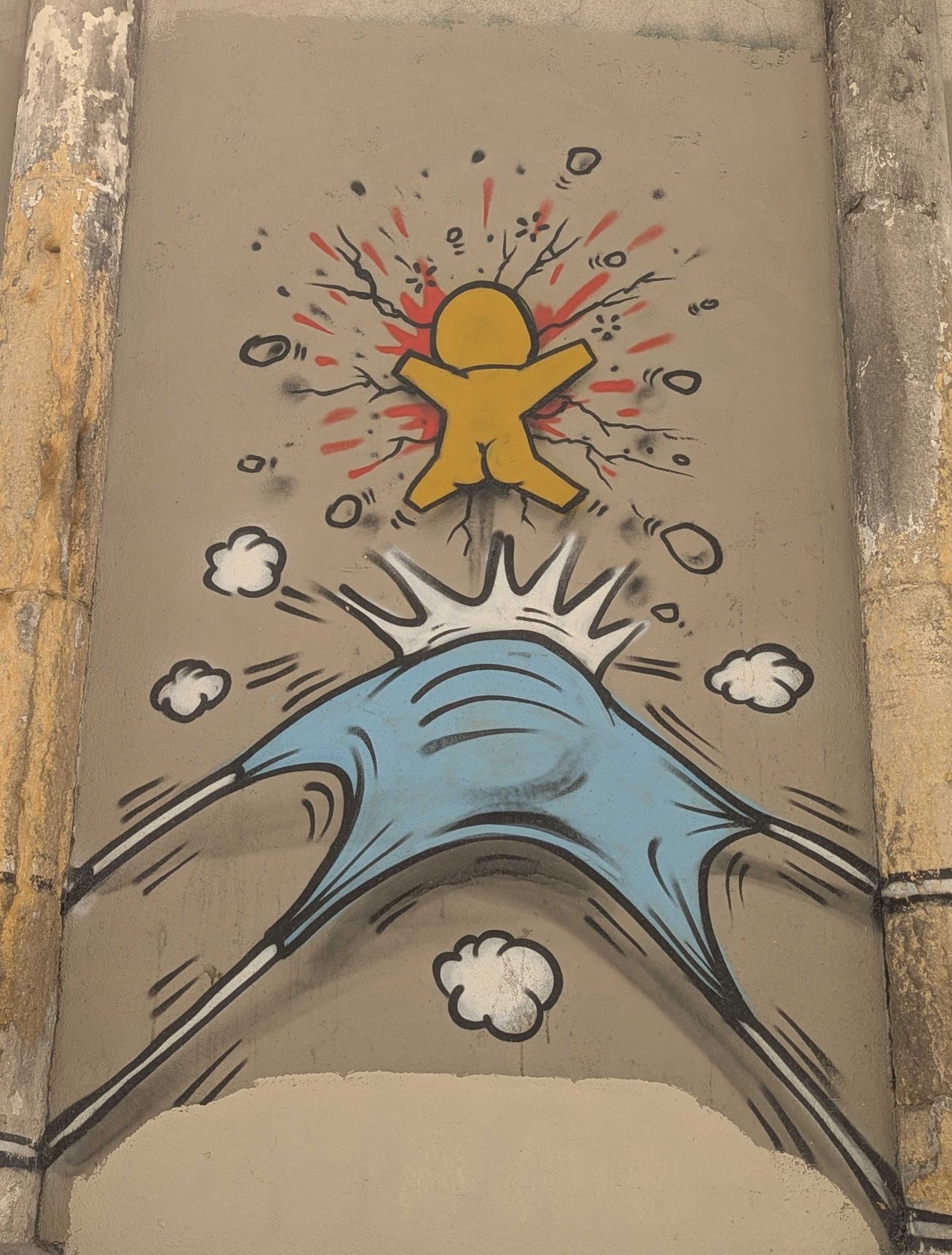 Gouzou trampoline par Jace — Street art de Jace à Montpellier