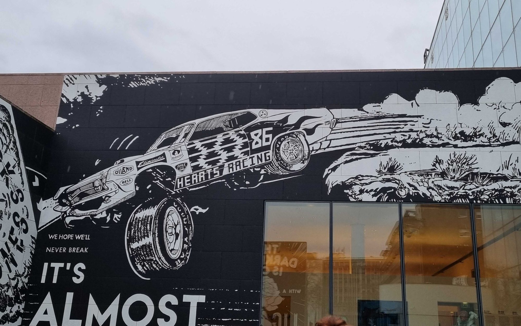 Hearts Racing Car — Street art in Strasbourg