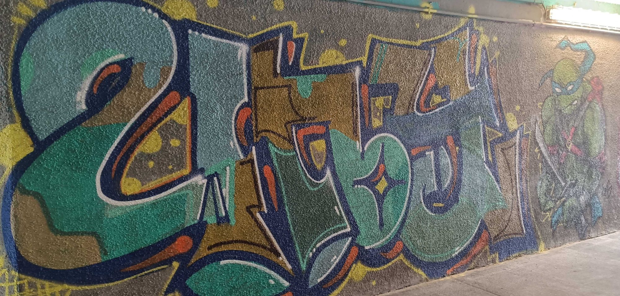 Green and Yellow Wildstyle in a Tunnel — Street art in Prague