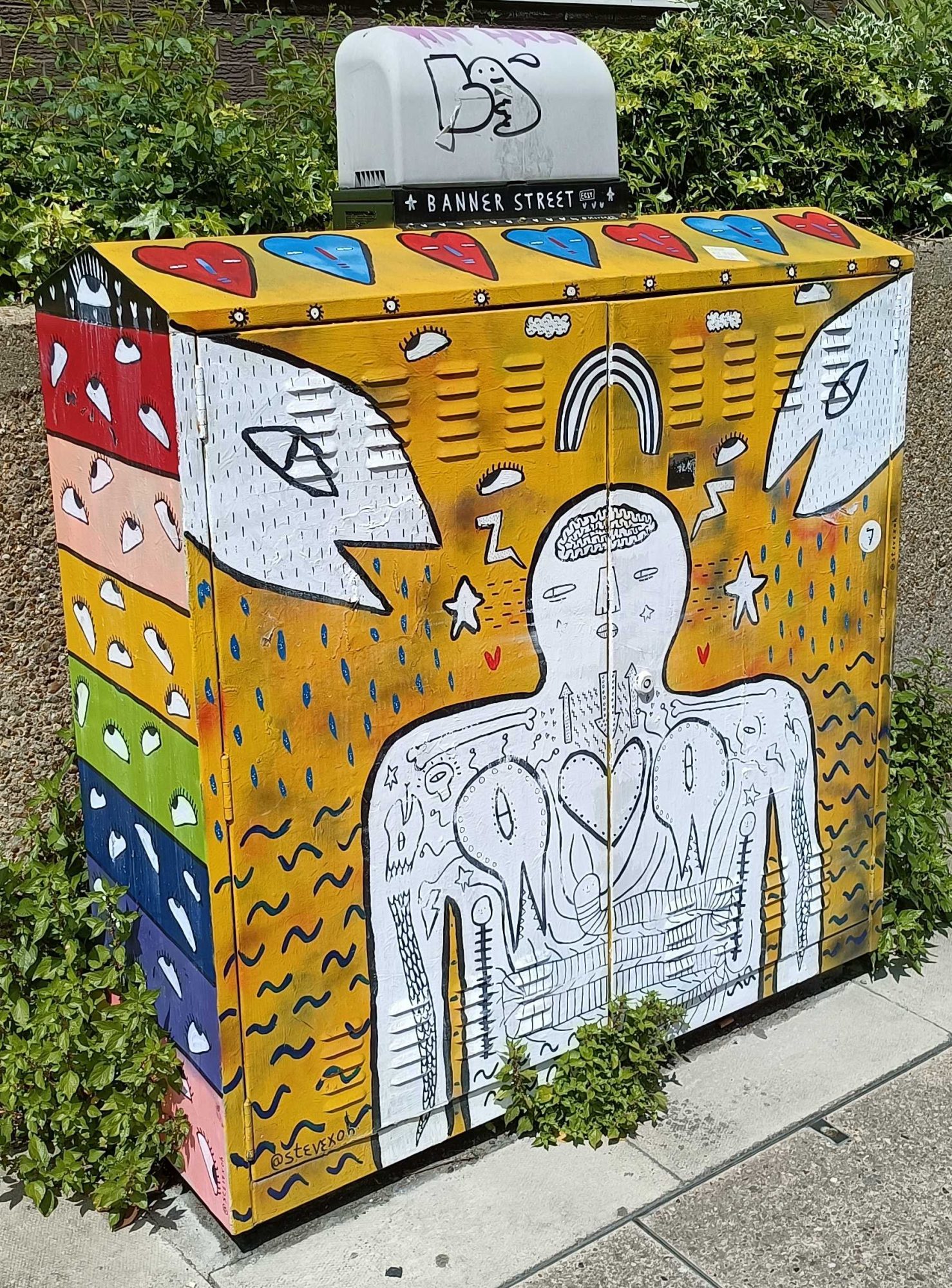 Painted cabinet on Banner Street — Street art in London