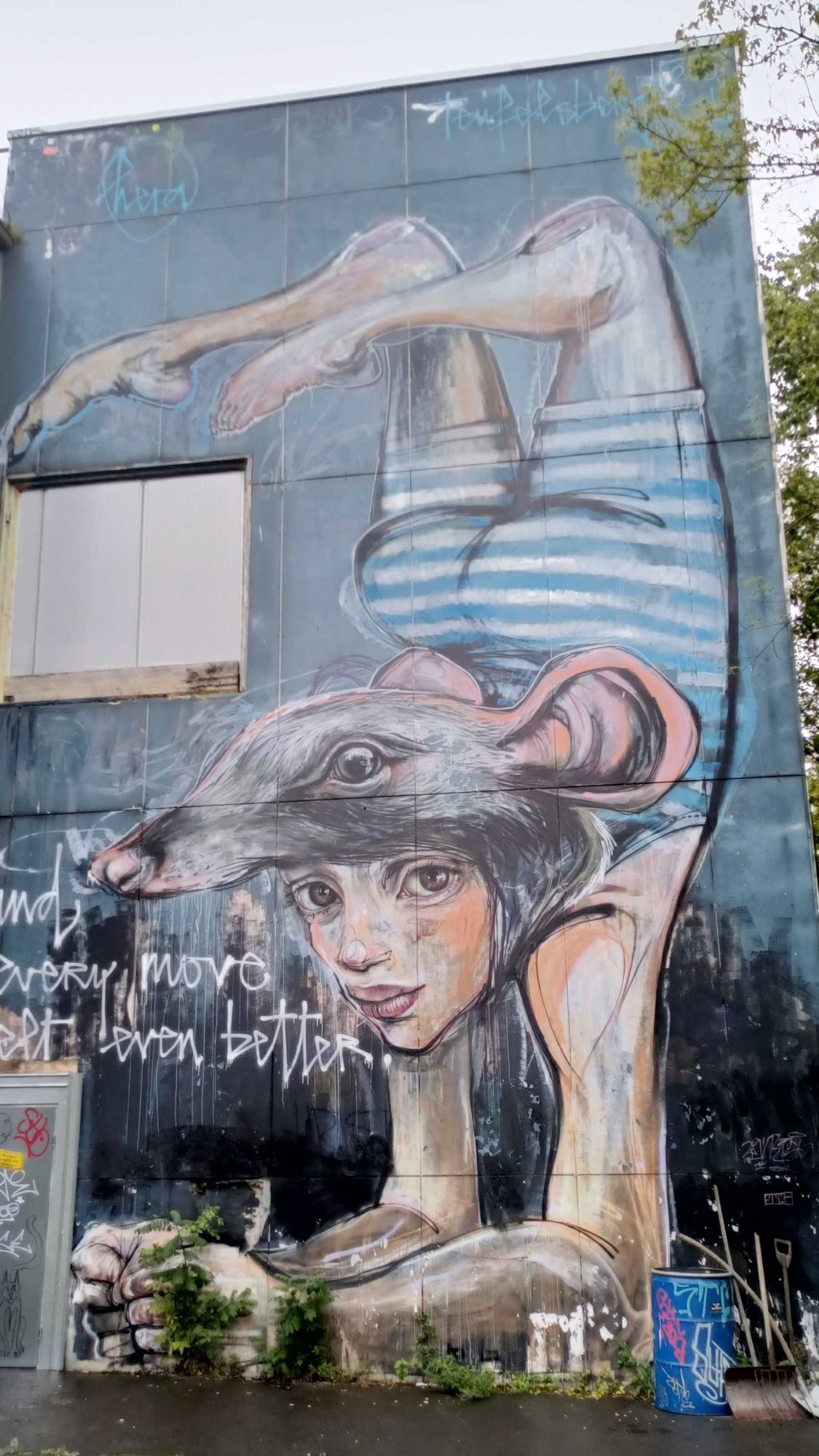 Figure animale de Herakut, Berlin — Street art de Herakut à Berlin