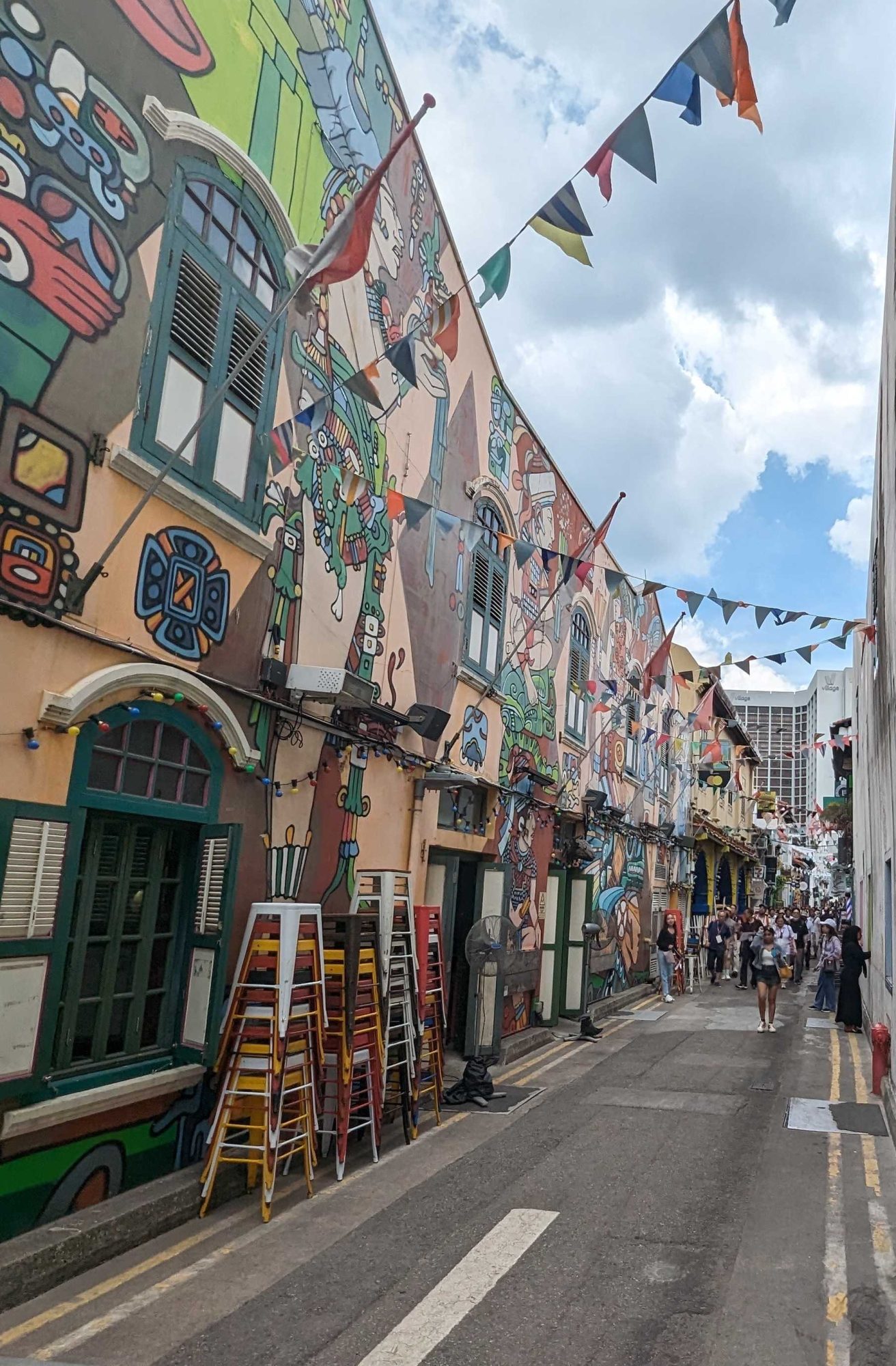 Colorful Traditional Alley — Street art in Singapore