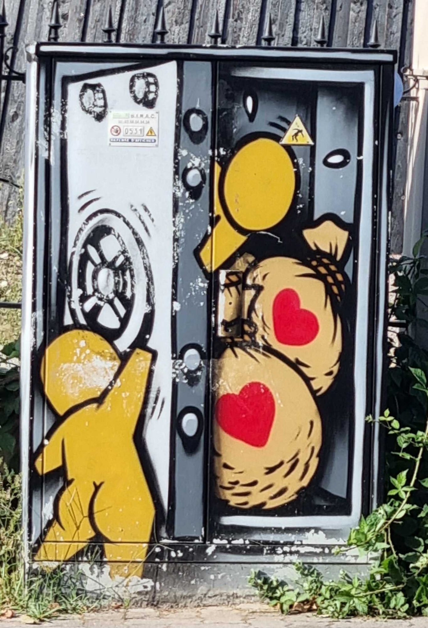 The Gouzou and the Teddy Bear — Street art by Jace in Strasbourg