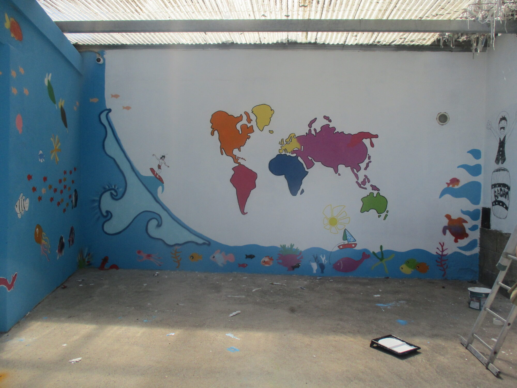 The Silent World, a Painted Courtyard — Street art in Limoges