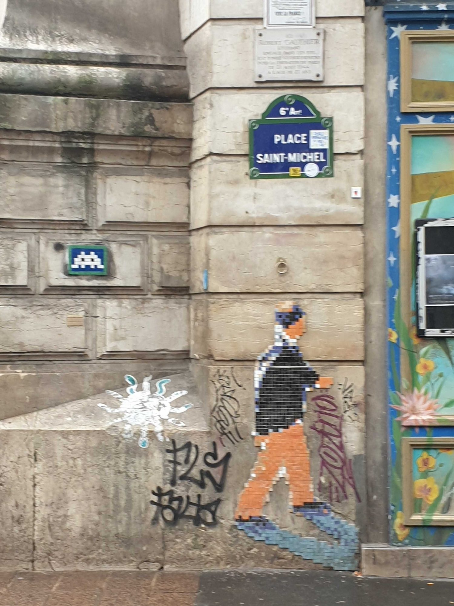 PA_98, Space Invader on Place Saint-Michel — Street art by Invader in Paris