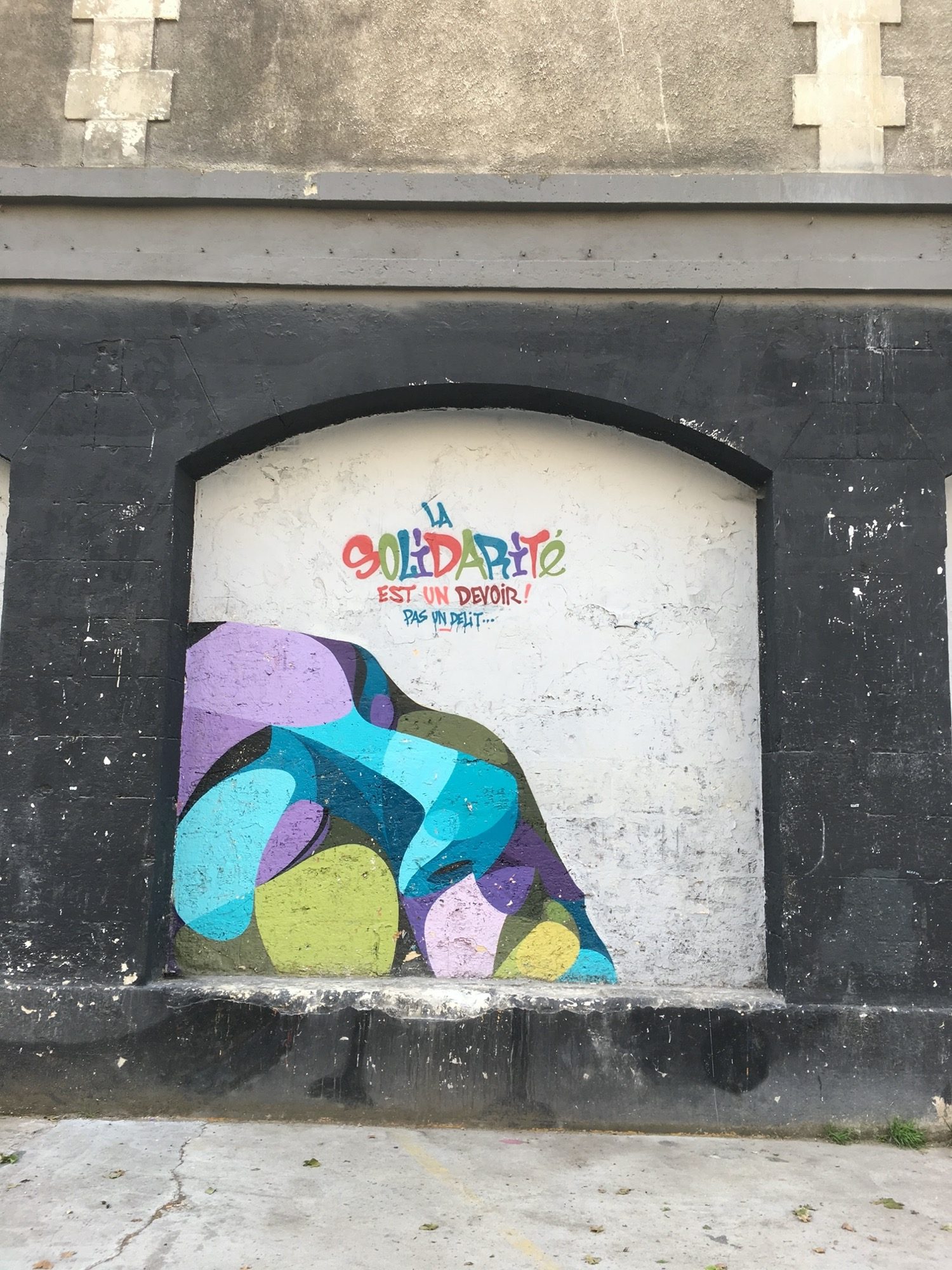 La solidarité est un devoir - Alber — Street art de Alber à Bordeaux