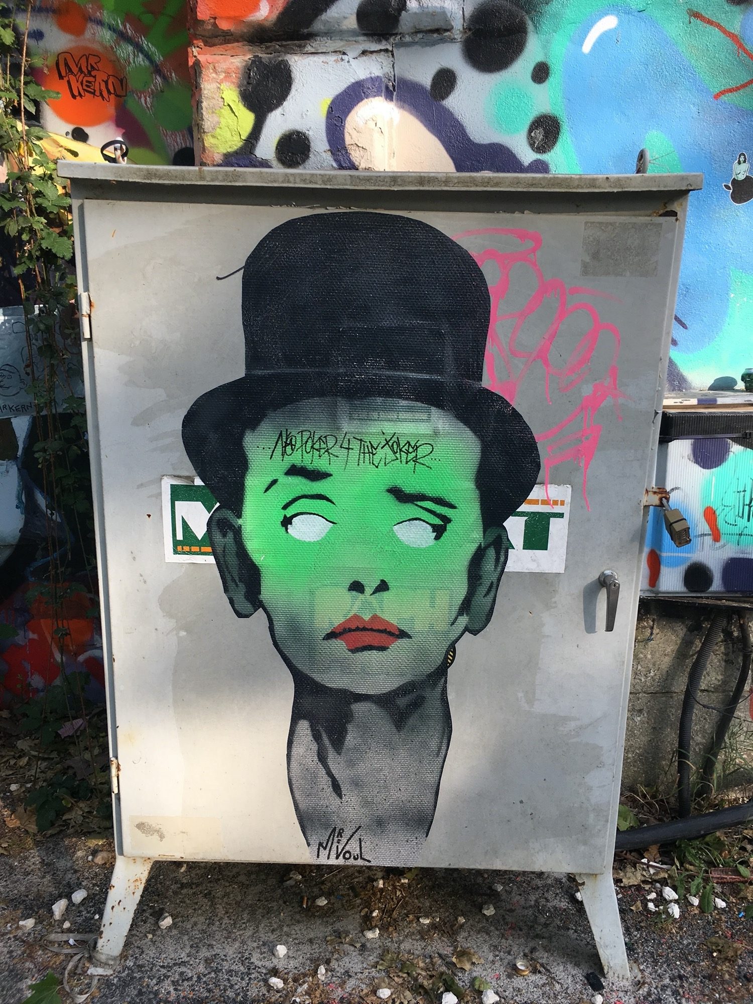 Charlie Chaplin Stencil — Street art in Bordeaux