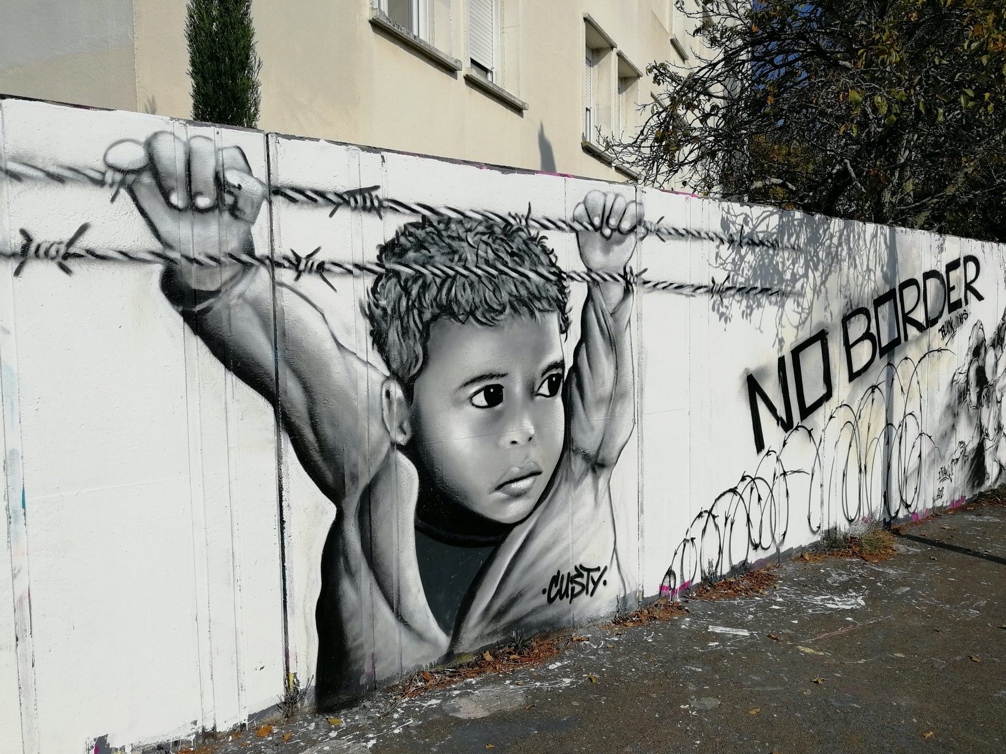 No Border - portrait d'enfant — Street art à Nantes