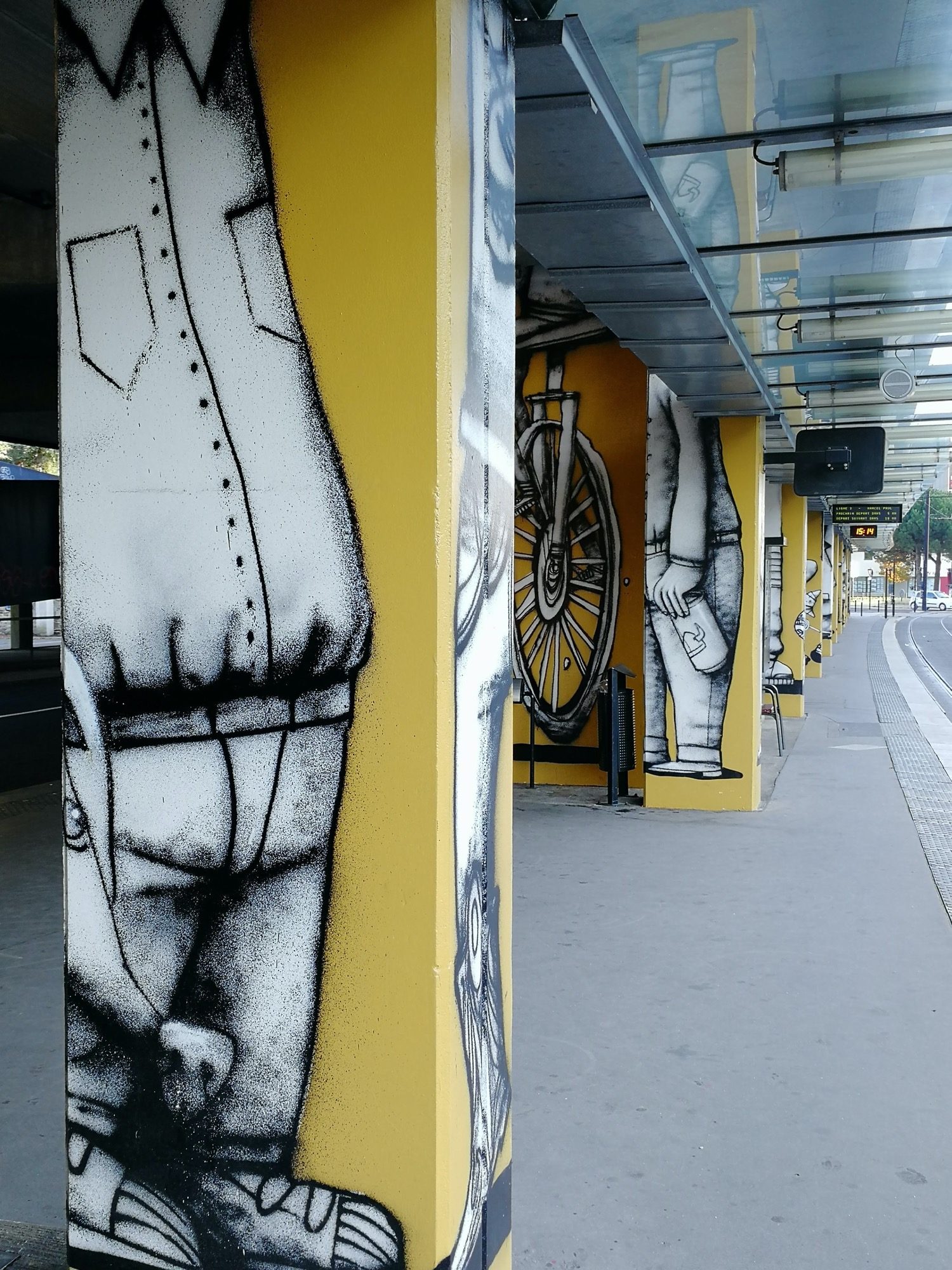 Characters in a Row, Beauséjour — Street art by Semor, Ador in Saint-Herblain