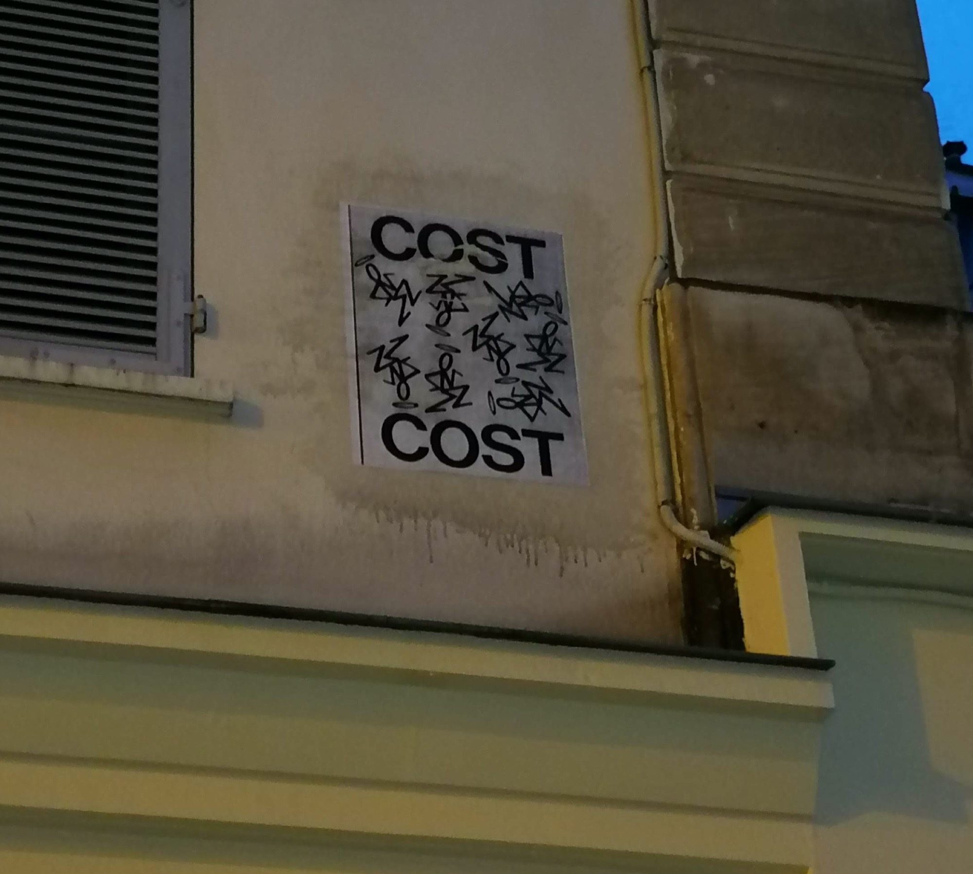 Affiche COST en noir et blanc — Street art de Cost à Paris