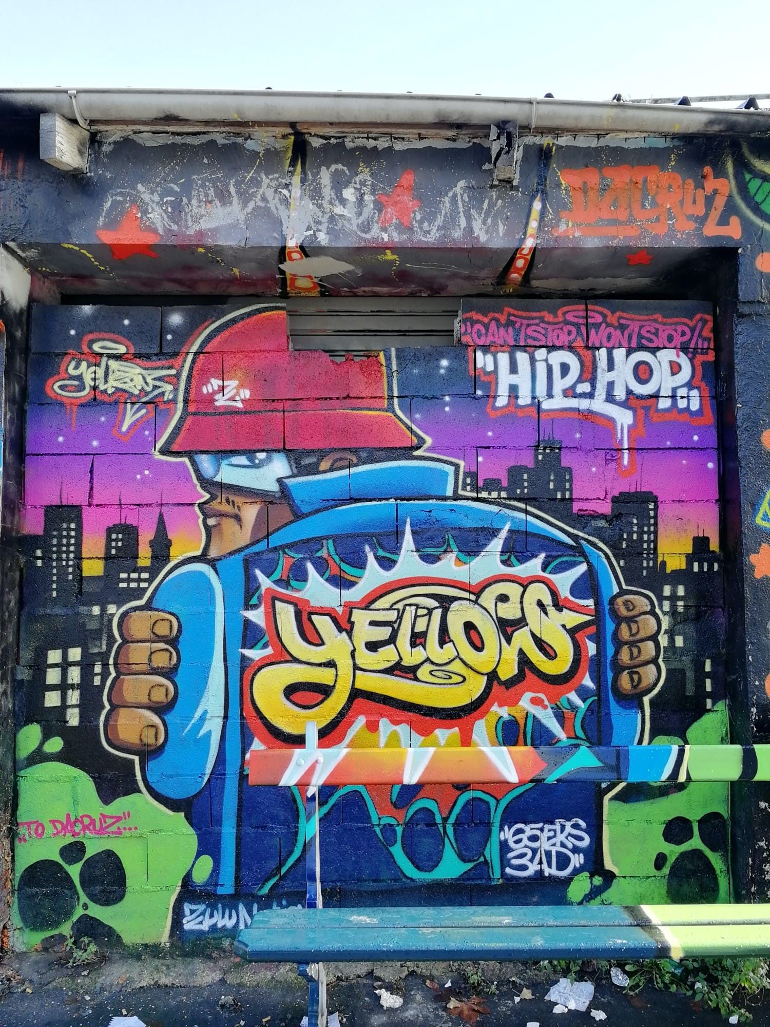 Hip-Hop Yellors Mural Tribute to Da Cruz — Street art by Da Cruz in Paris