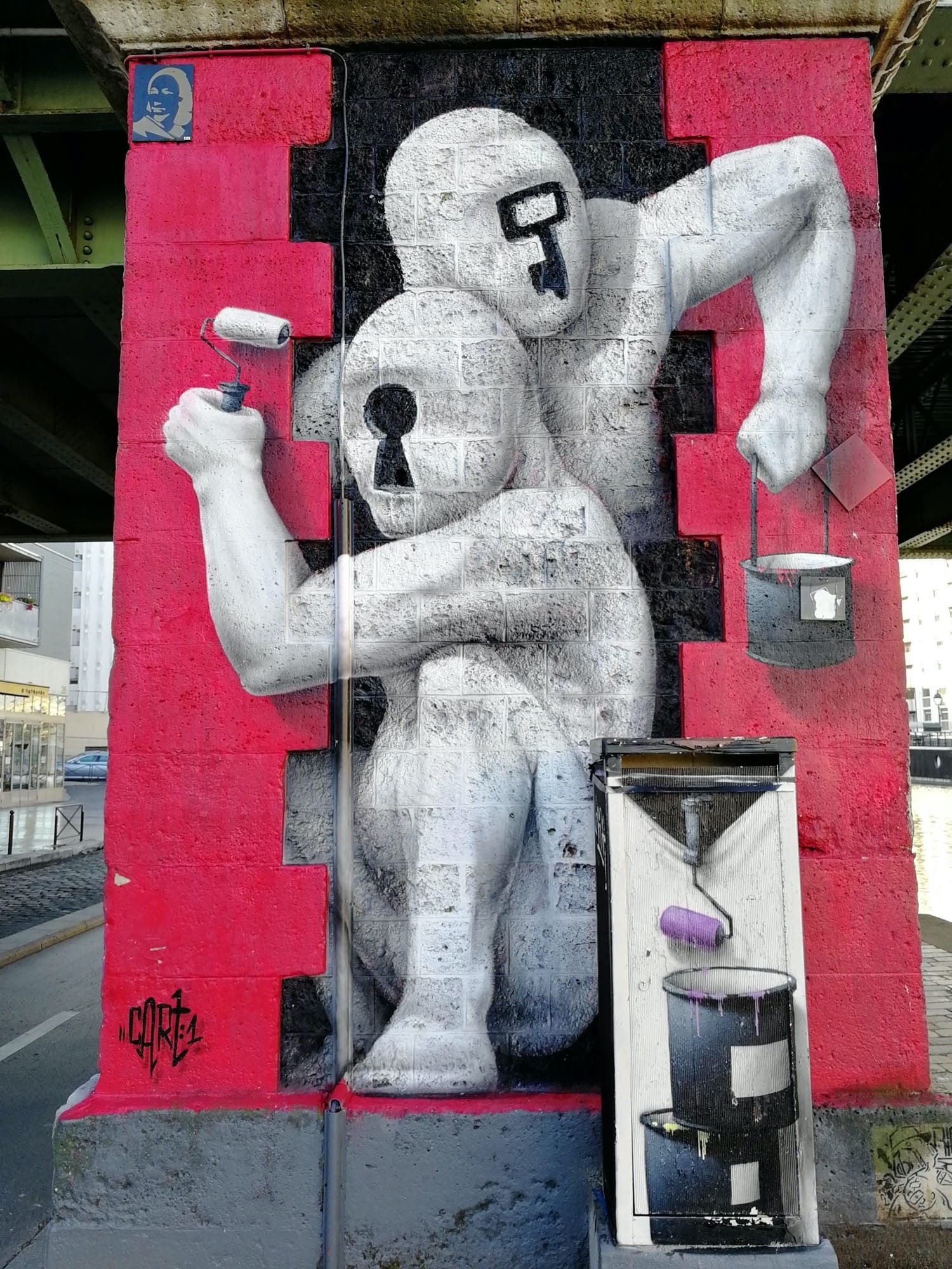 Robot peintre de Cart1 et A2 — Street art de Cart1, A2 à Paris