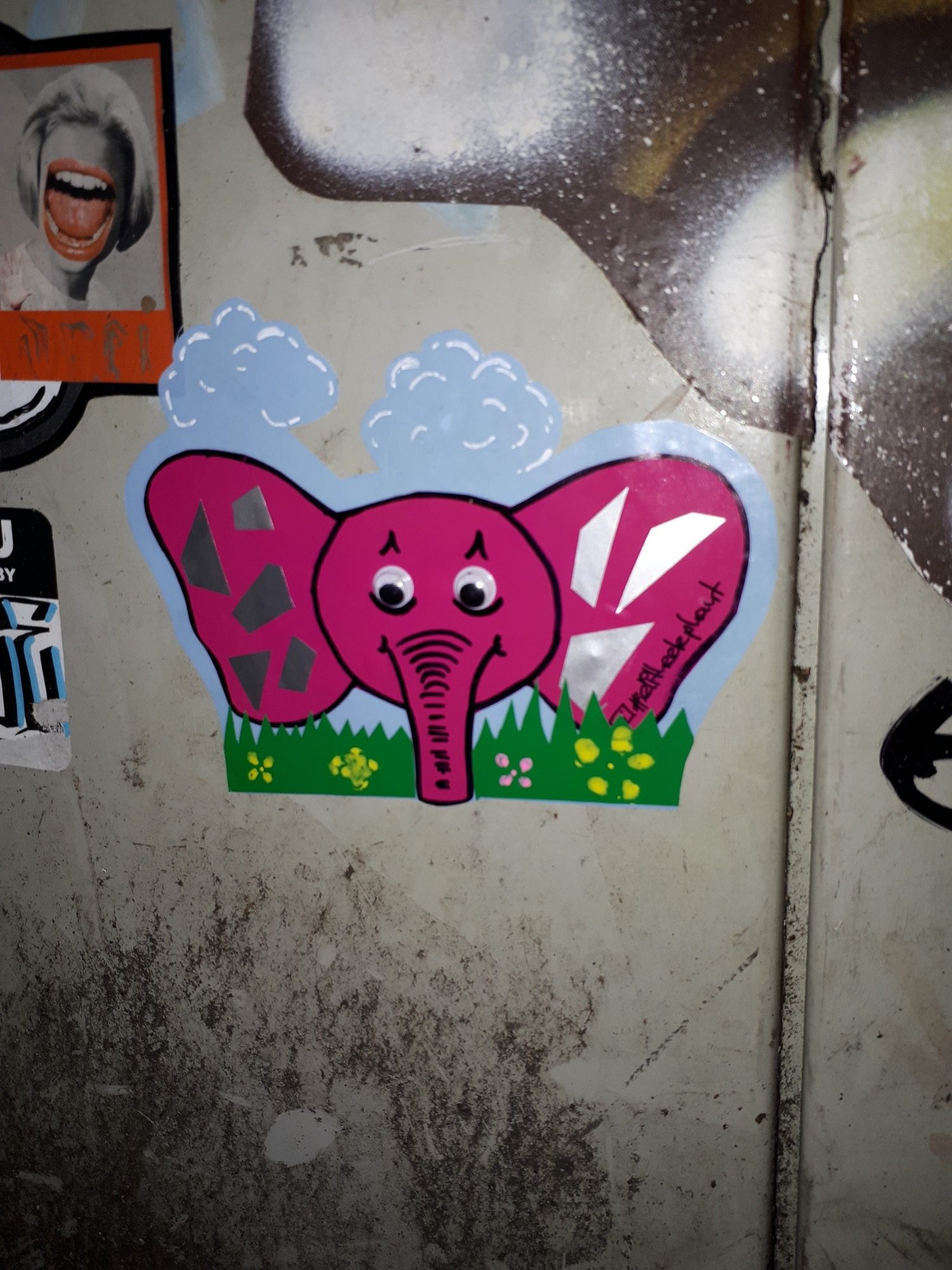 Pink Cartoon Elephant by Bilmo — Street art by Bilmo in Düsseldorf