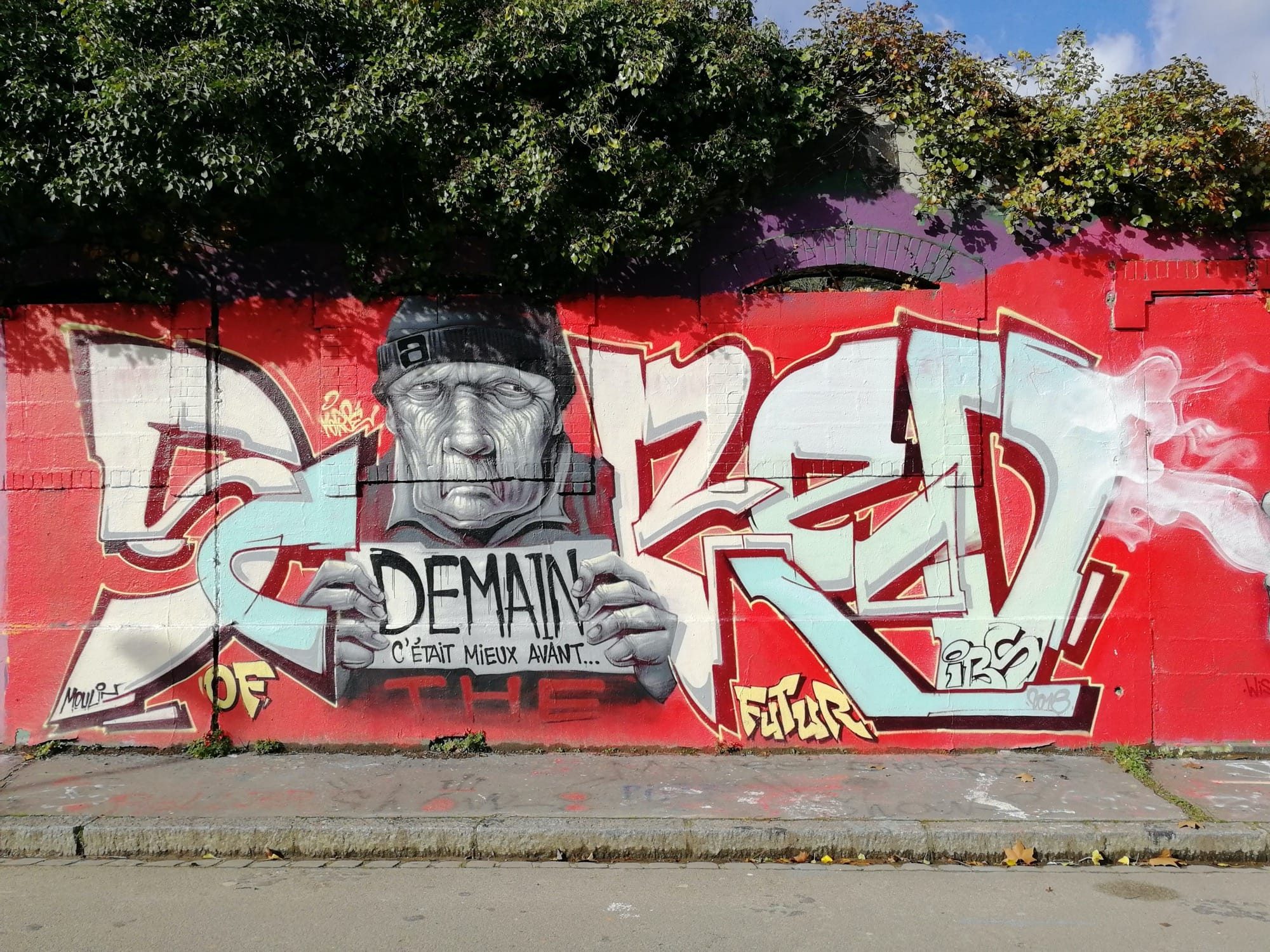 Demain c'était mieux avant — Street art de Kafé Korsé à Nantes