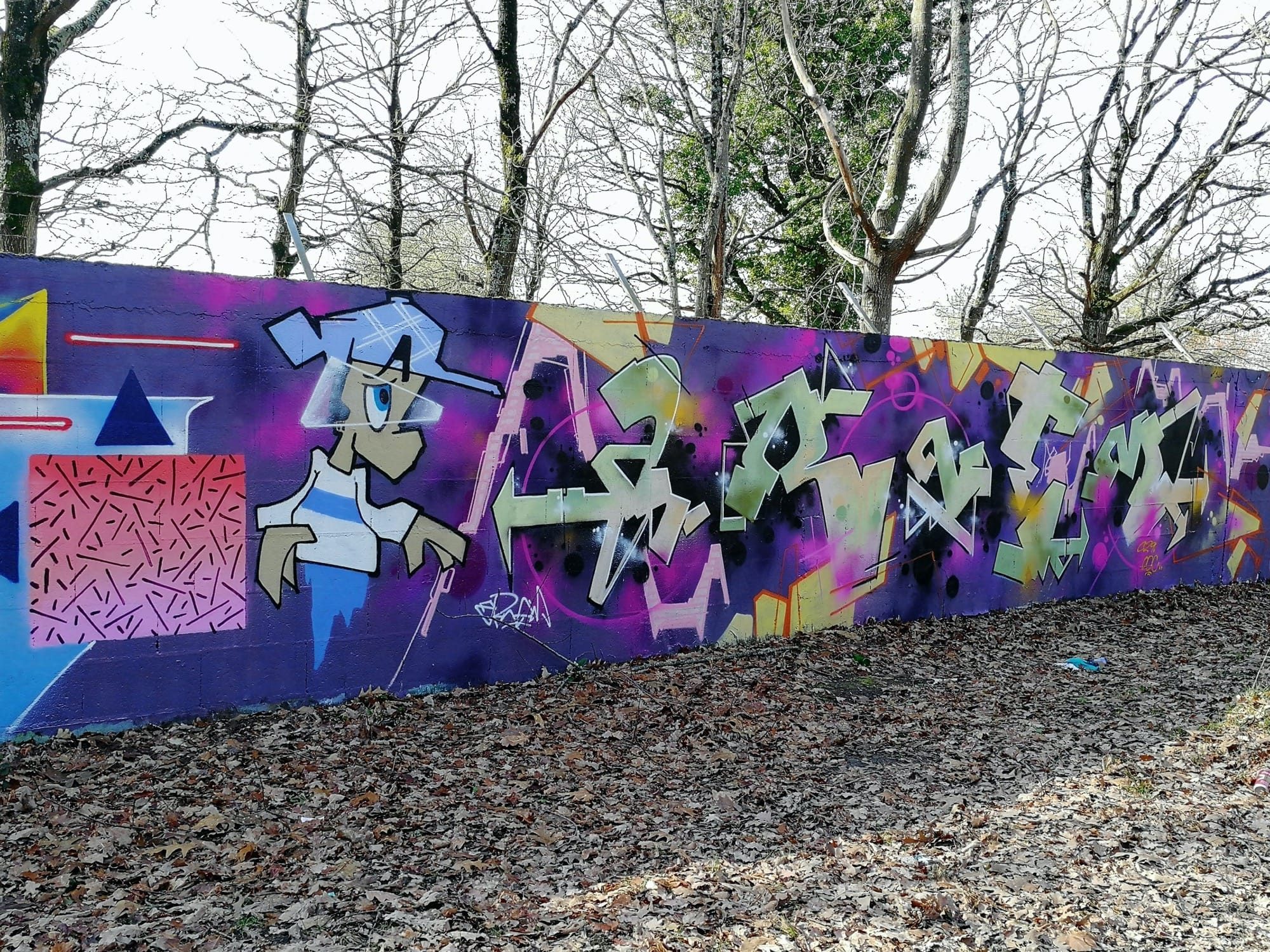 Wildstyle géométrique violet, Nantes — Street art à Nantes