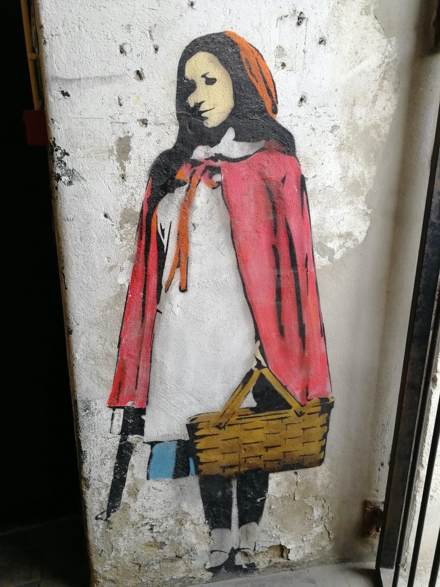 Petit Chaperon Rouge Pochoir Lisboa — Street art à Lisboa