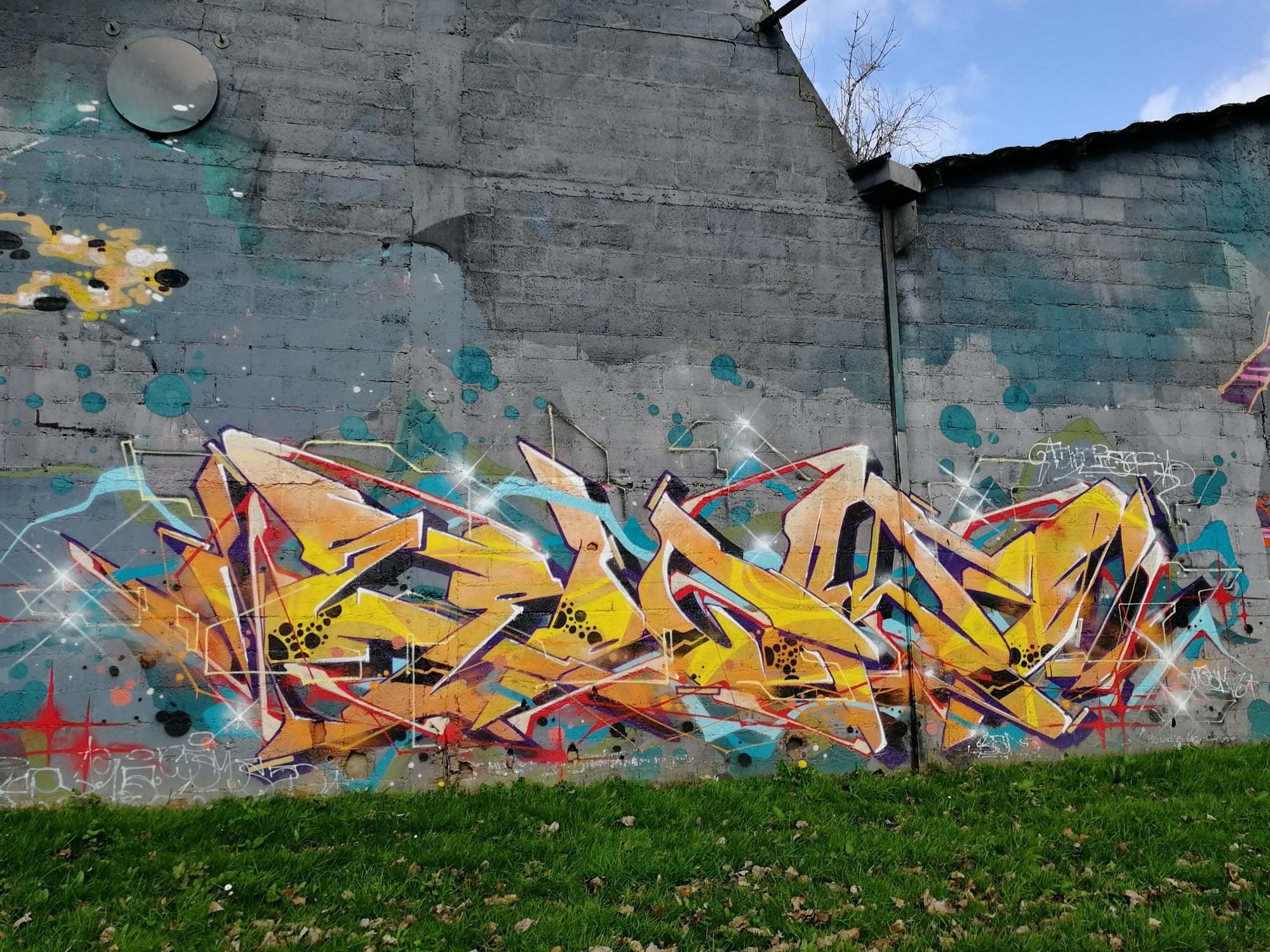 Wildstyle doré grand format — Street art à Redon
