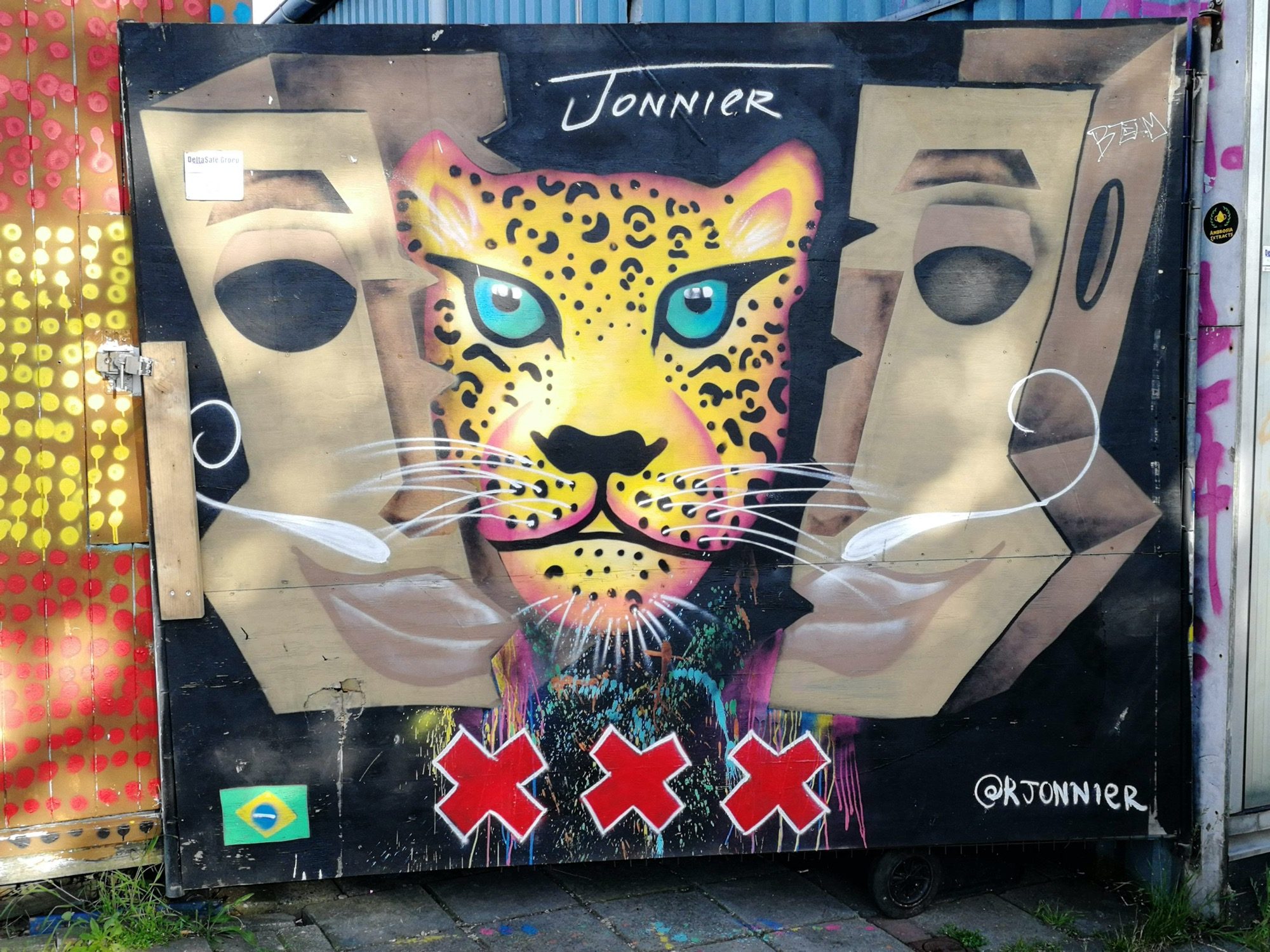 Leopard et visages par Jonnier — Street art de Rafael Jonnier à Amsterdam
