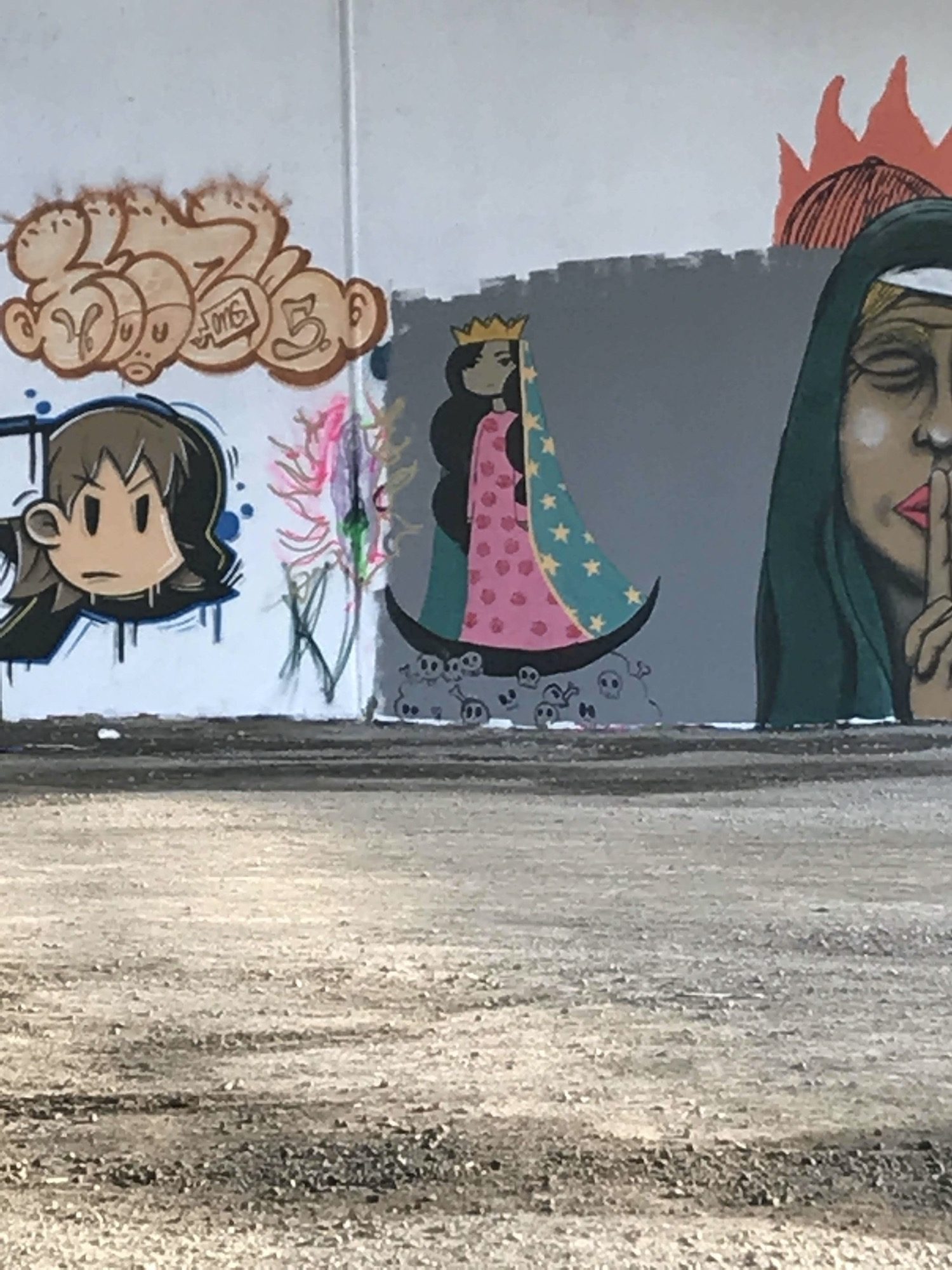 General View of the Virgins Wall — Street art in Québec