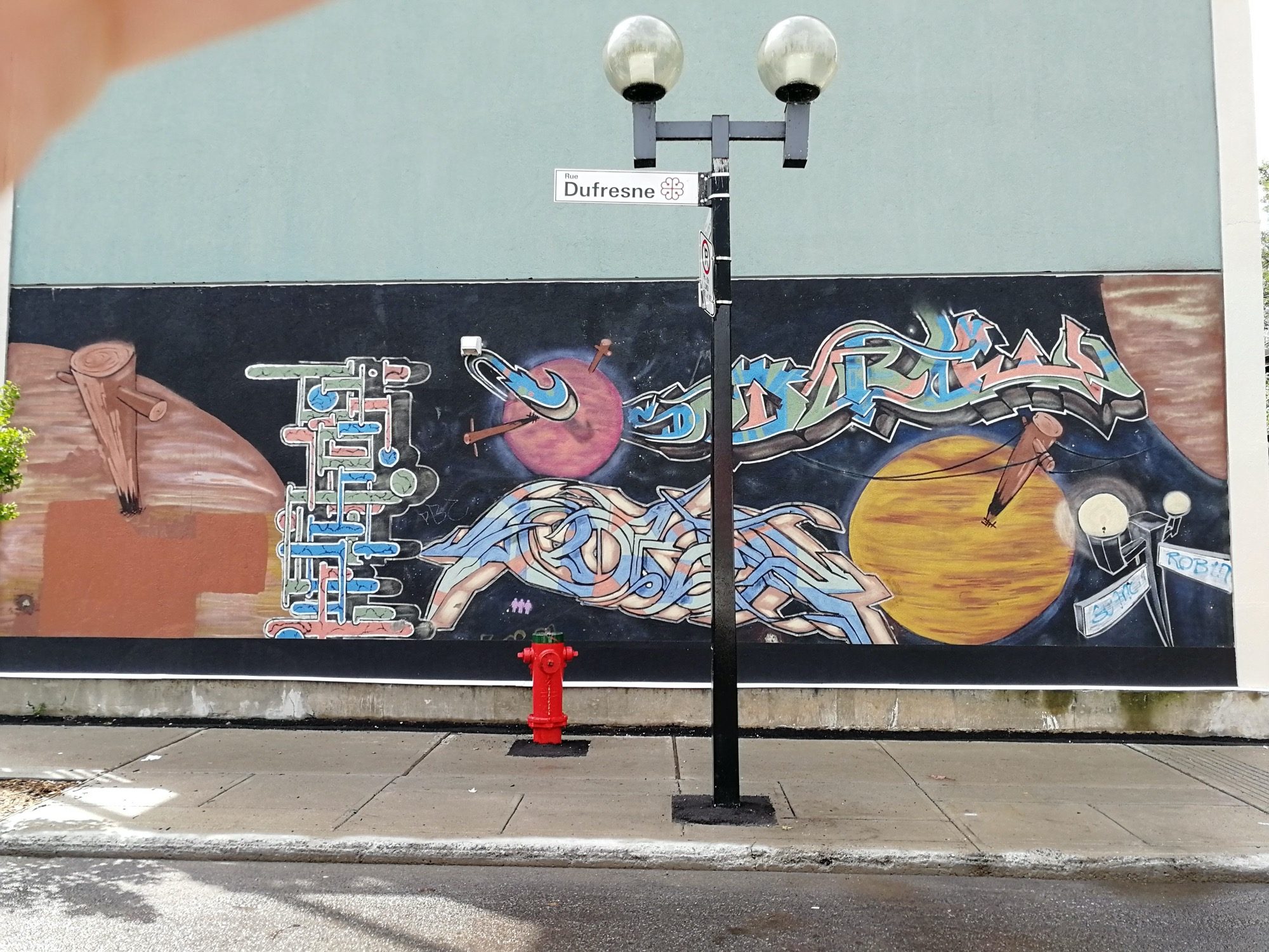 The Pencil Rockets of Rue Dufresne — Street art in Montréal