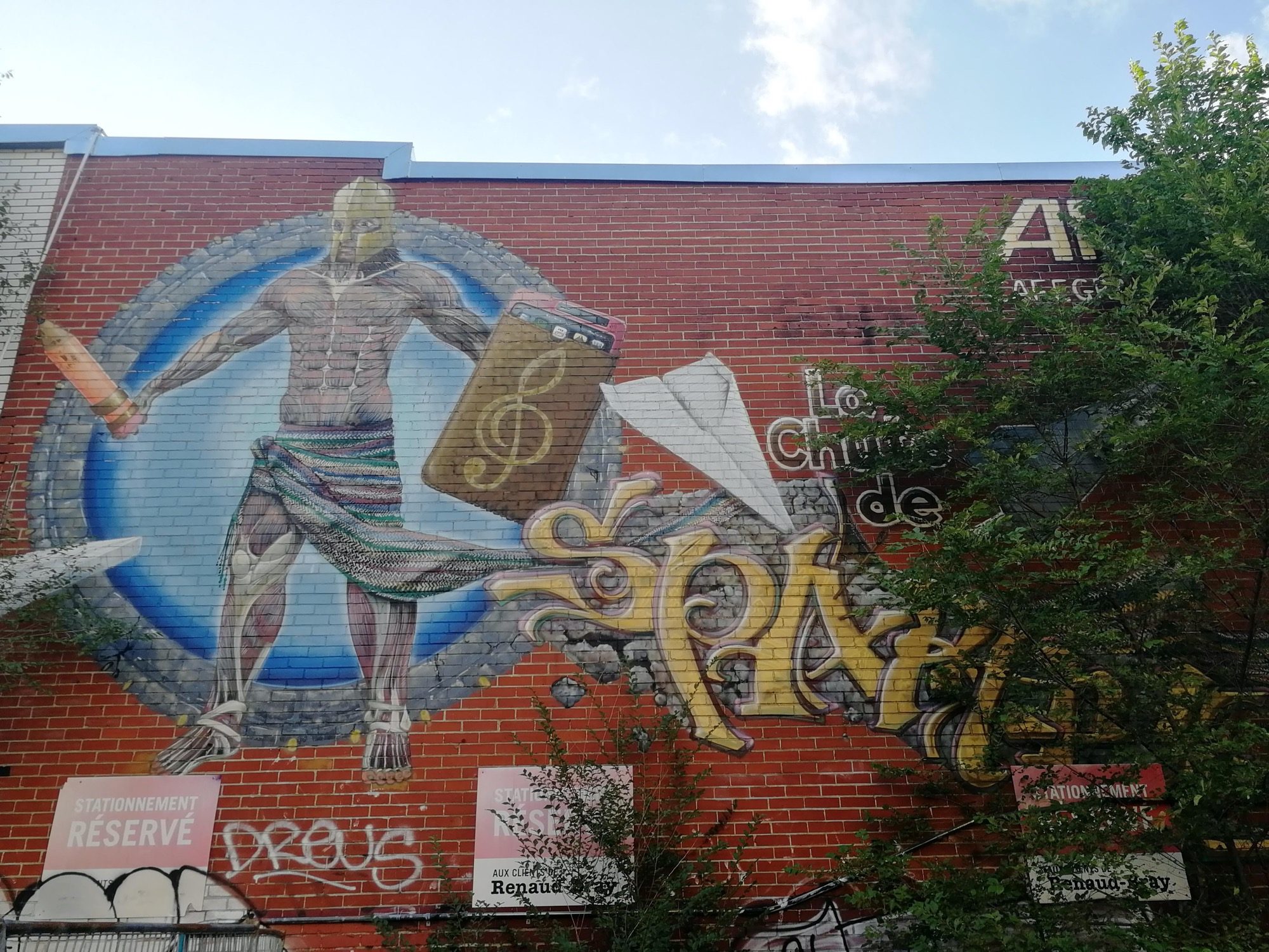 La Chute de Sparte — Street art à Montréal