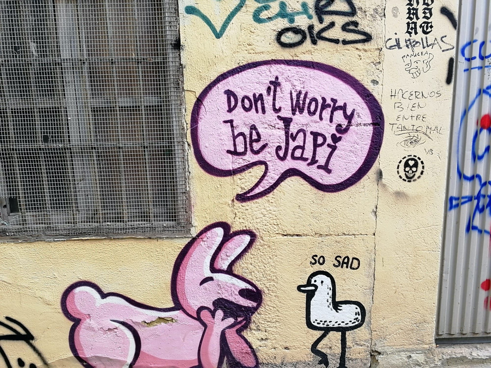 Don't Worry Be Japi — Lying Rabbit and Sad Seagull — Barbi — Street art by Barbi in València