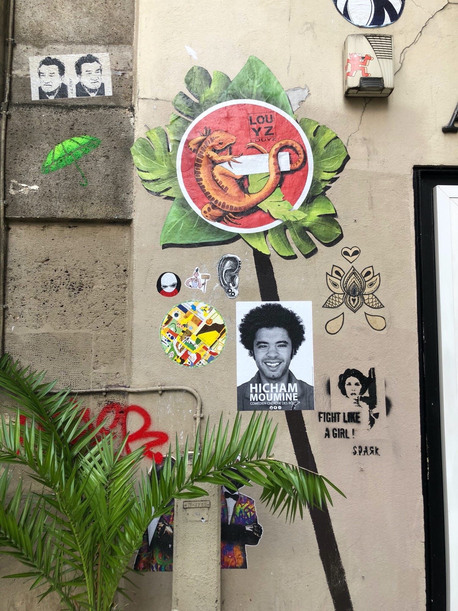Sticker Accumulation – Rue du Renard — Street art by Monsieur plus in Paris