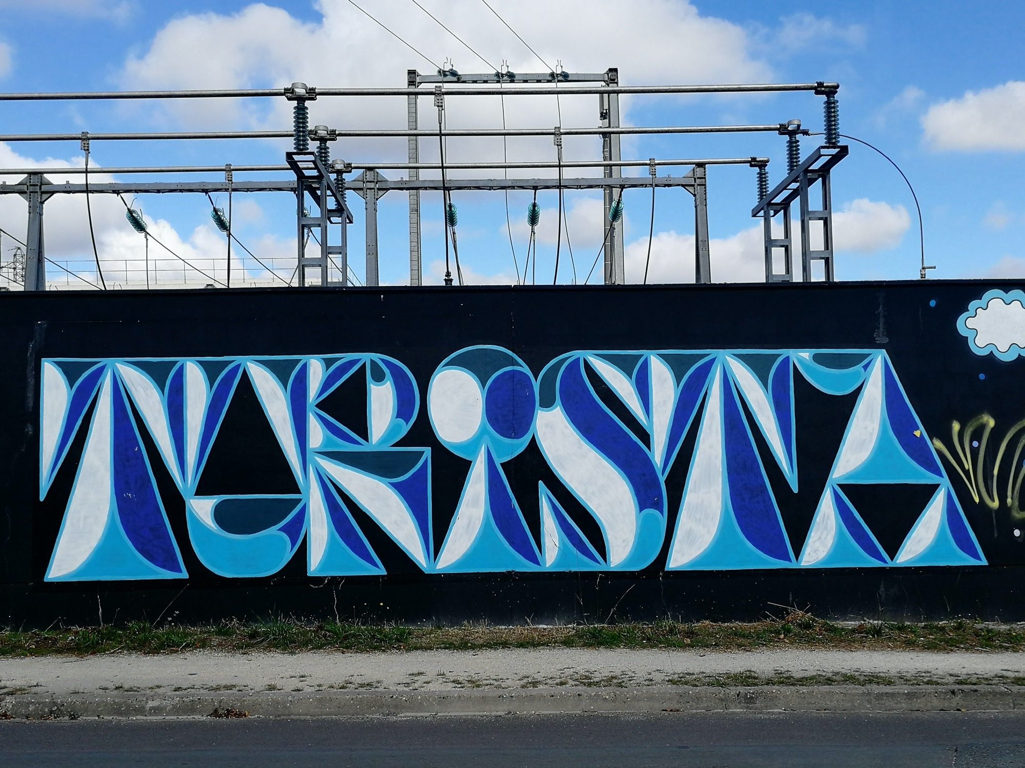TURISTA in Rounded Blue Letters — Street art in Pessac