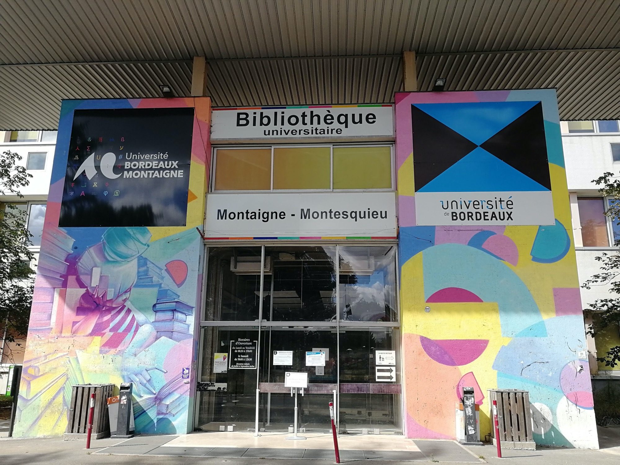 Painted Facade of the University Library — Street art in Pessac