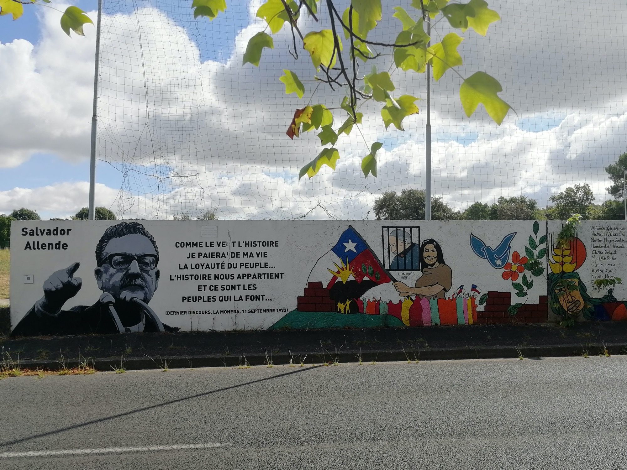 Hommage à Salvador Allende — Street art à Pessac