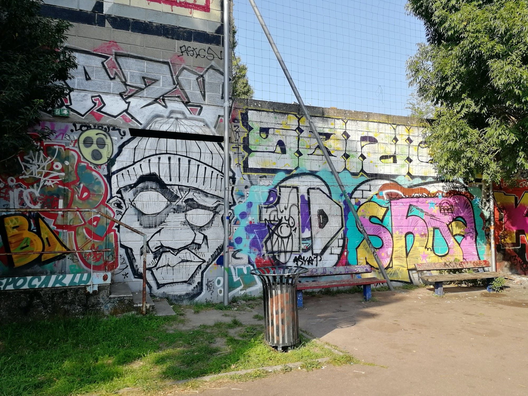Beanie Face on the Spot — Street art in Nantes