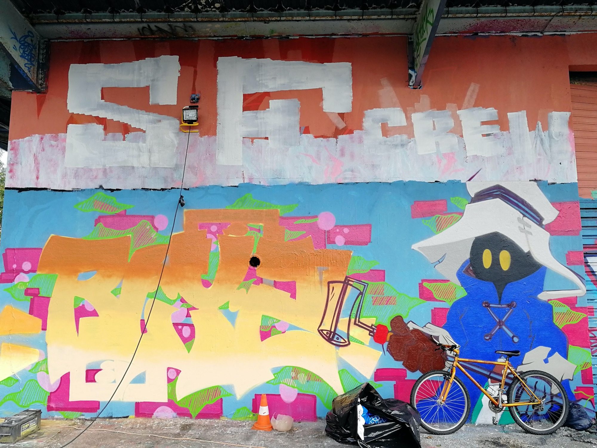 Abstract Character Bike — Street art in Saint-Brieuc
