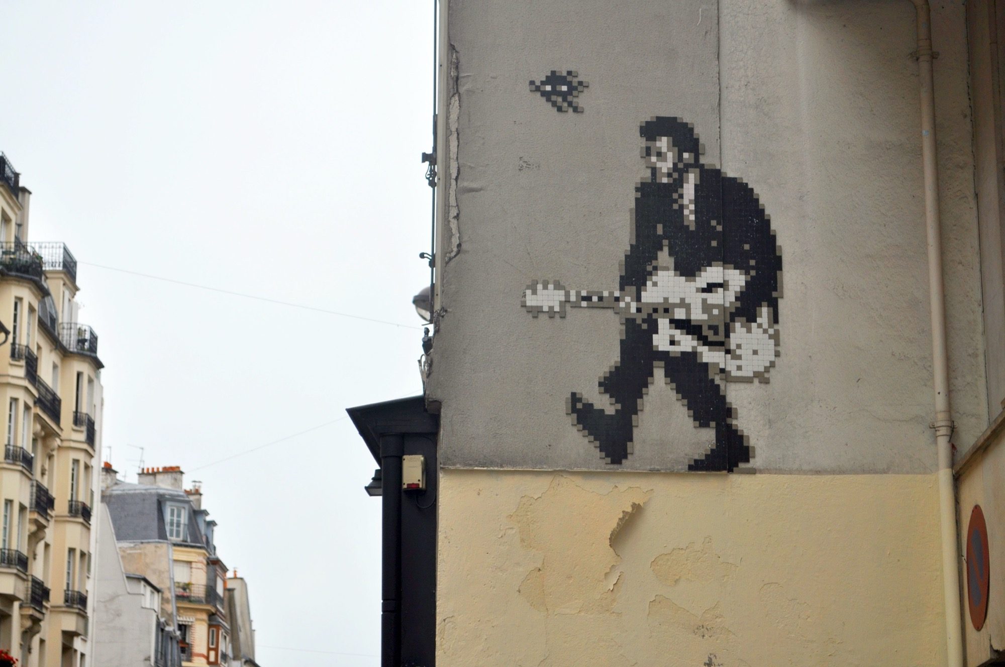 PA_1350, Space Invader de la rue de Sèvres — Street art de Invader à Paris