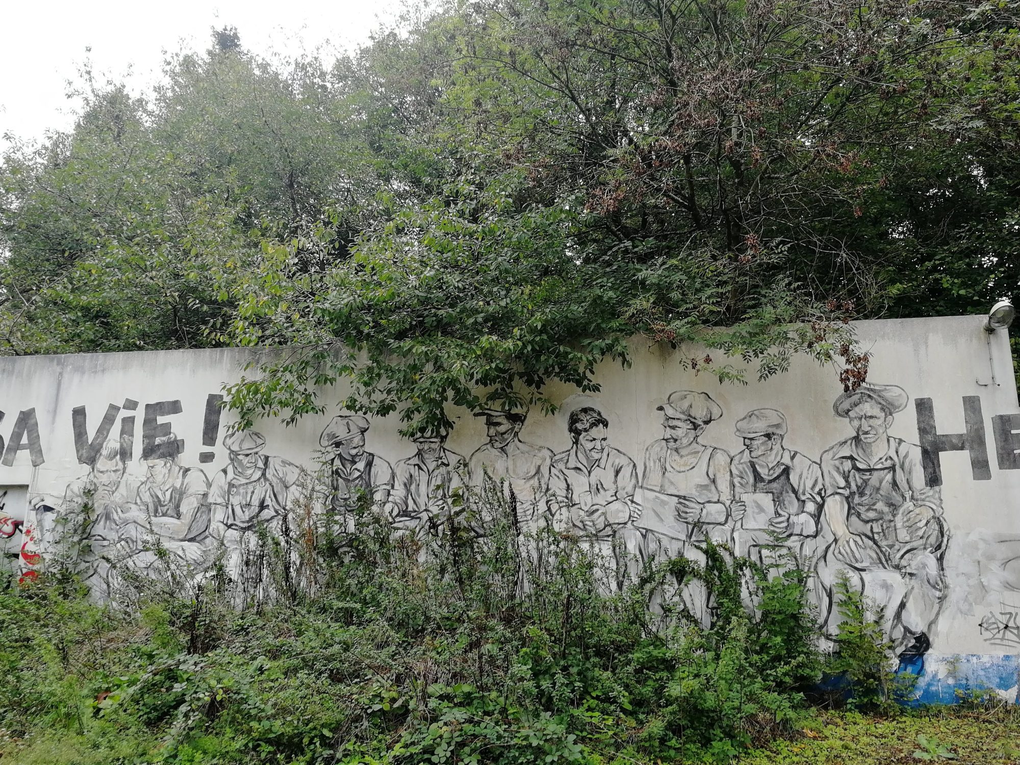Black and White Narrative Mural — Street art in Morlaix