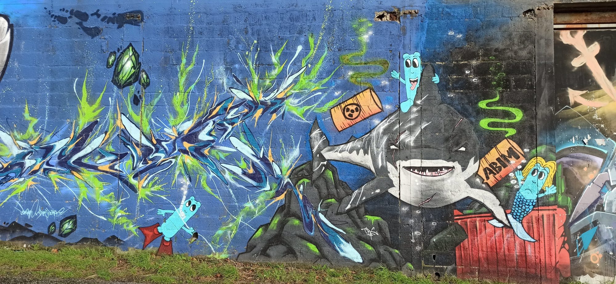 Shark Surrounded by Underwater Toxic Waste — Street art in Lorient