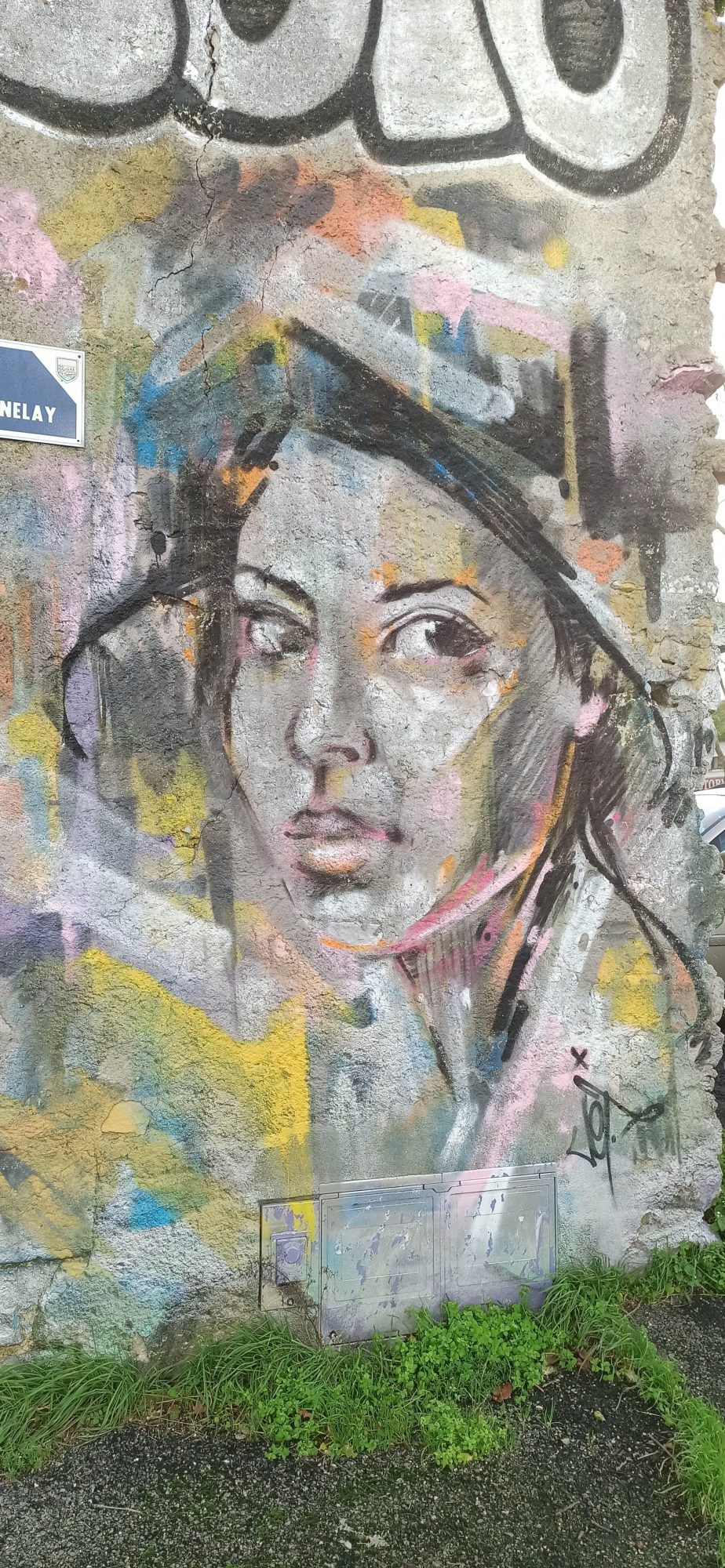 Visage de femme par Jef — Street art de Jef à Lorient
